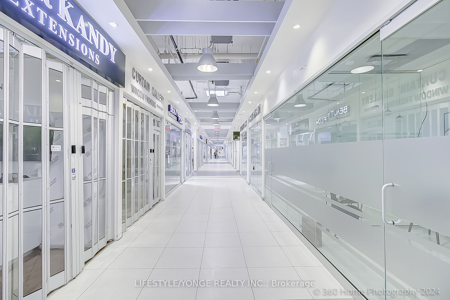 7181 Yonge St W Property Photo 20