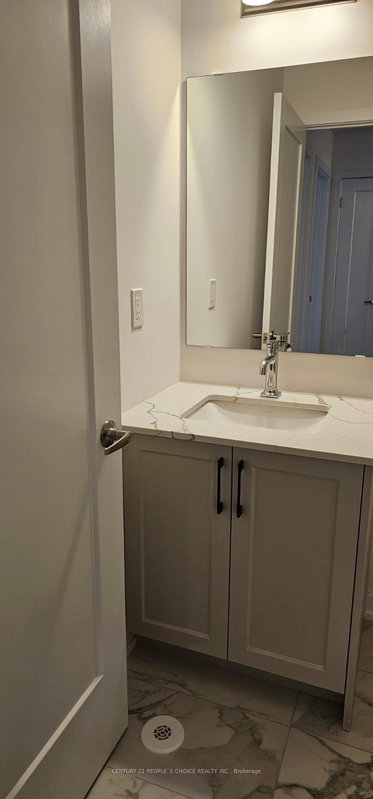 27 Lyall Stokes Circ Property Photo 29