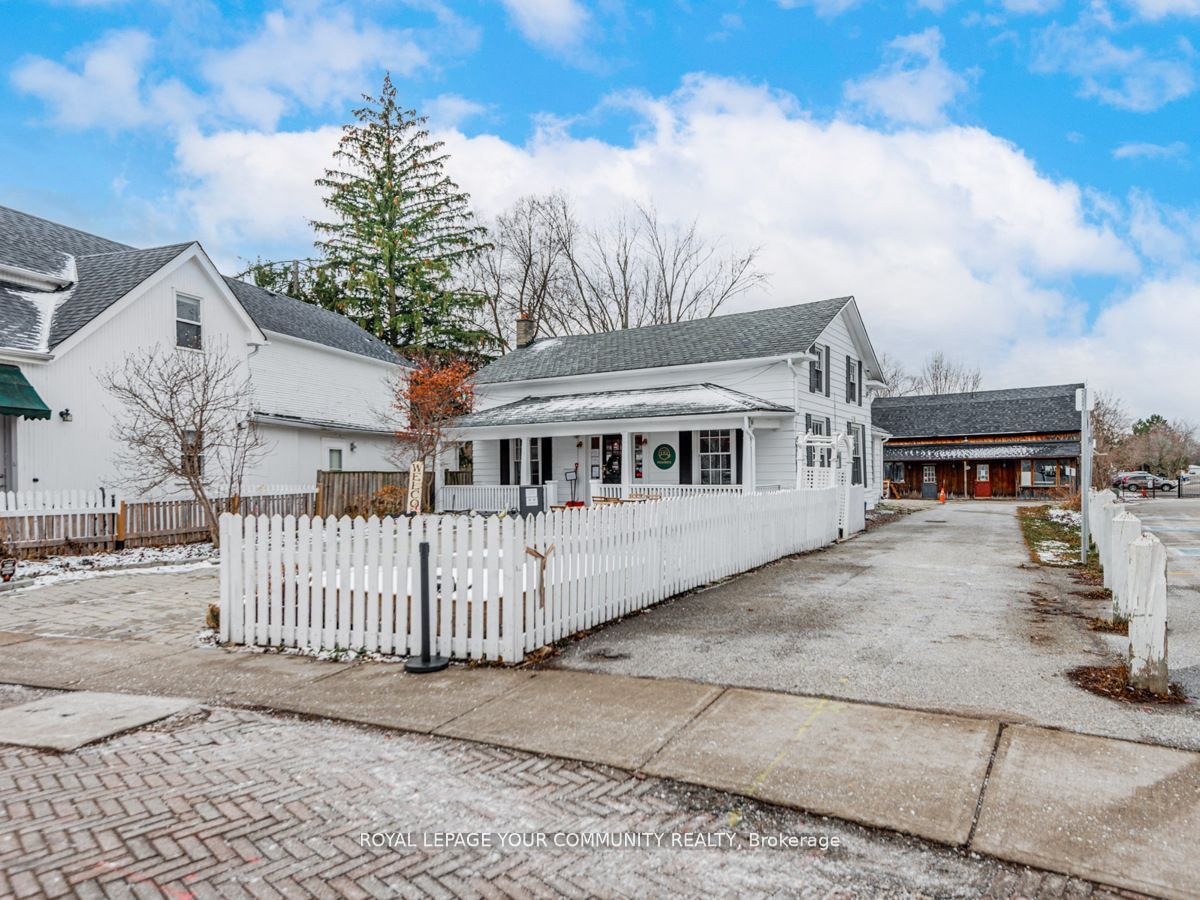 158 Main St Property Photo 4