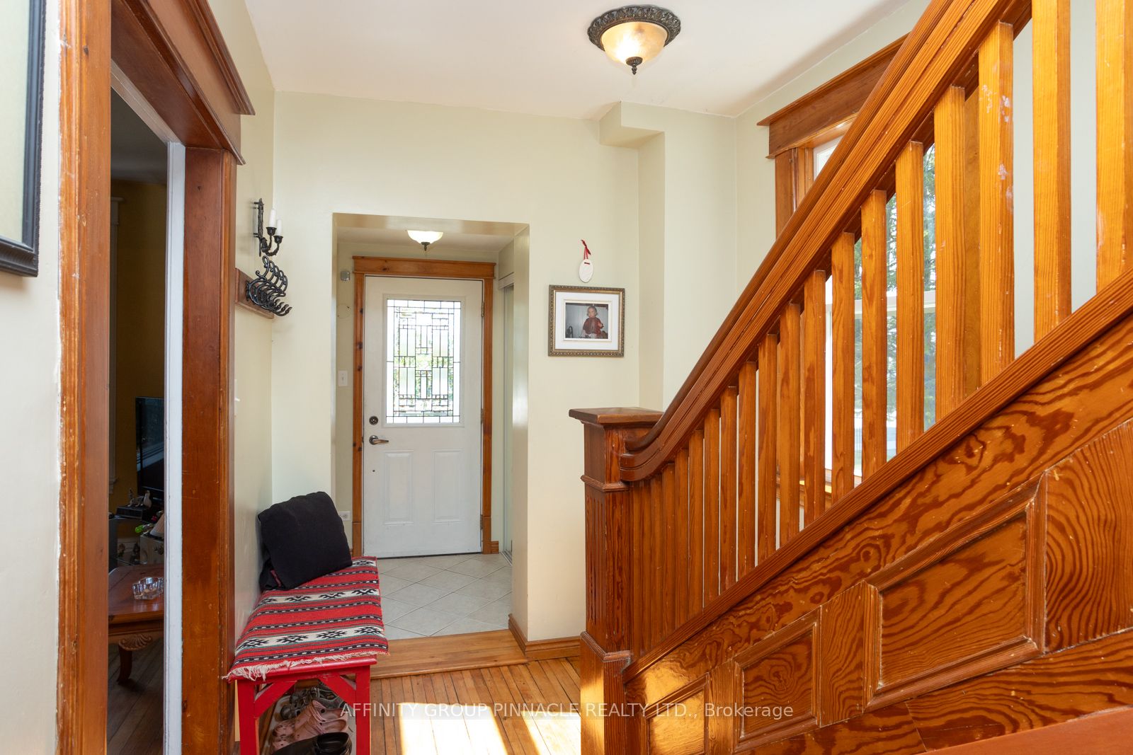 367 Bay St Property Photo 6