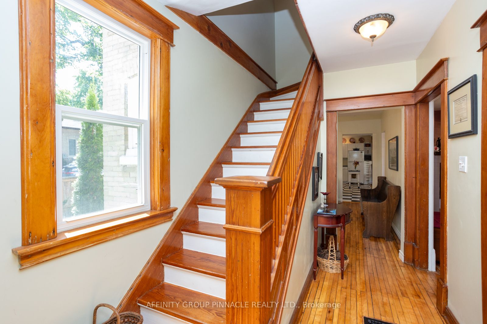 367 Bay St Property Photo 14