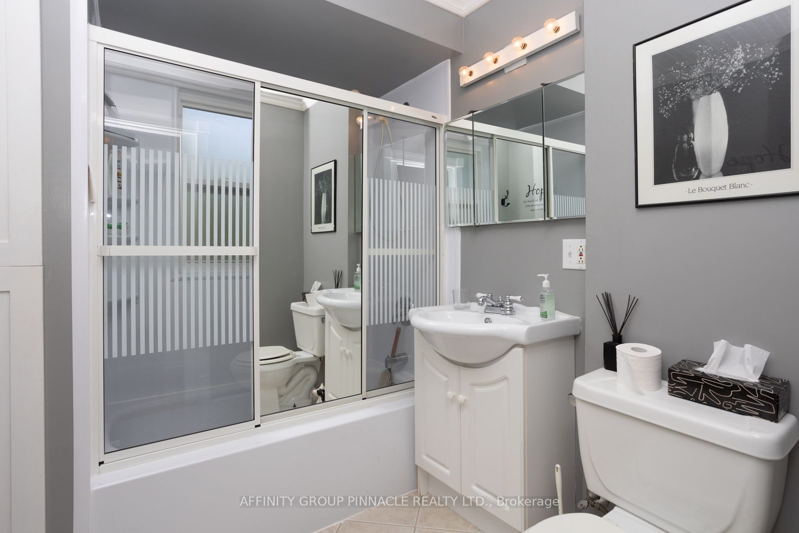 367 Bay St Property Photo 21
