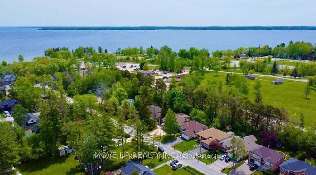 721 Park Rd Property Photo 2