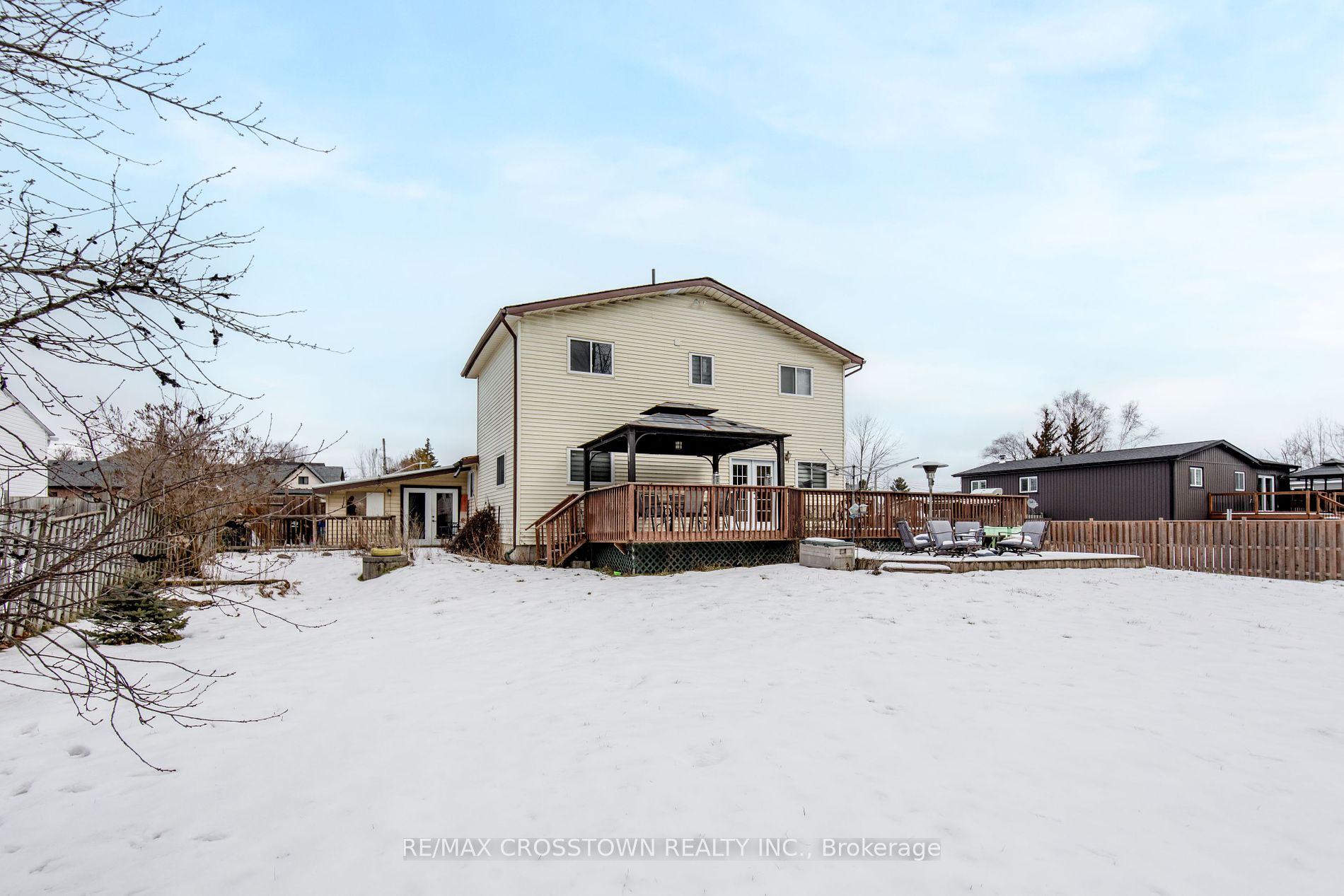 951 Nantyr Dr Property Photo 4