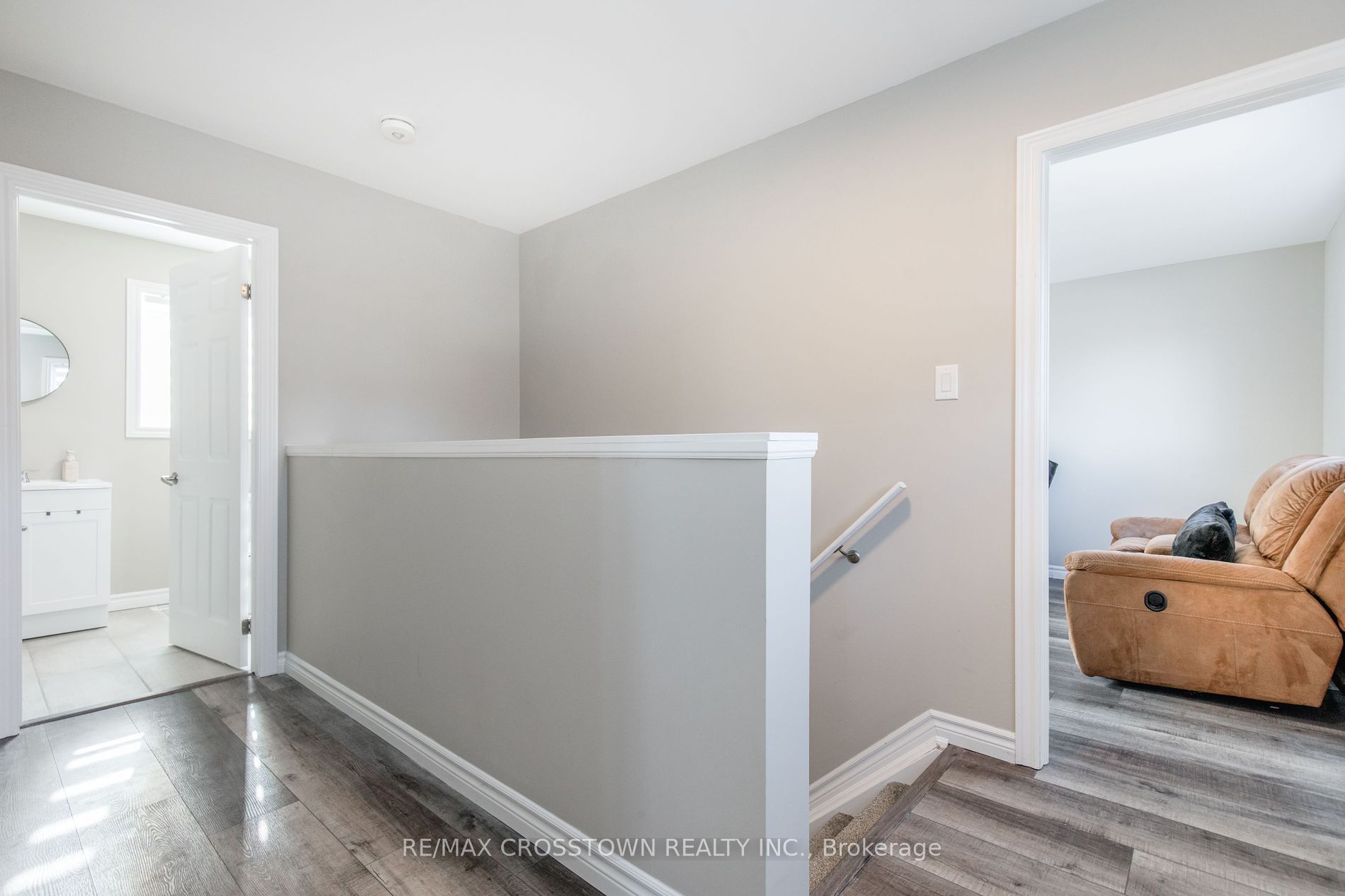 951 Nantyr Dr Property Photo 37