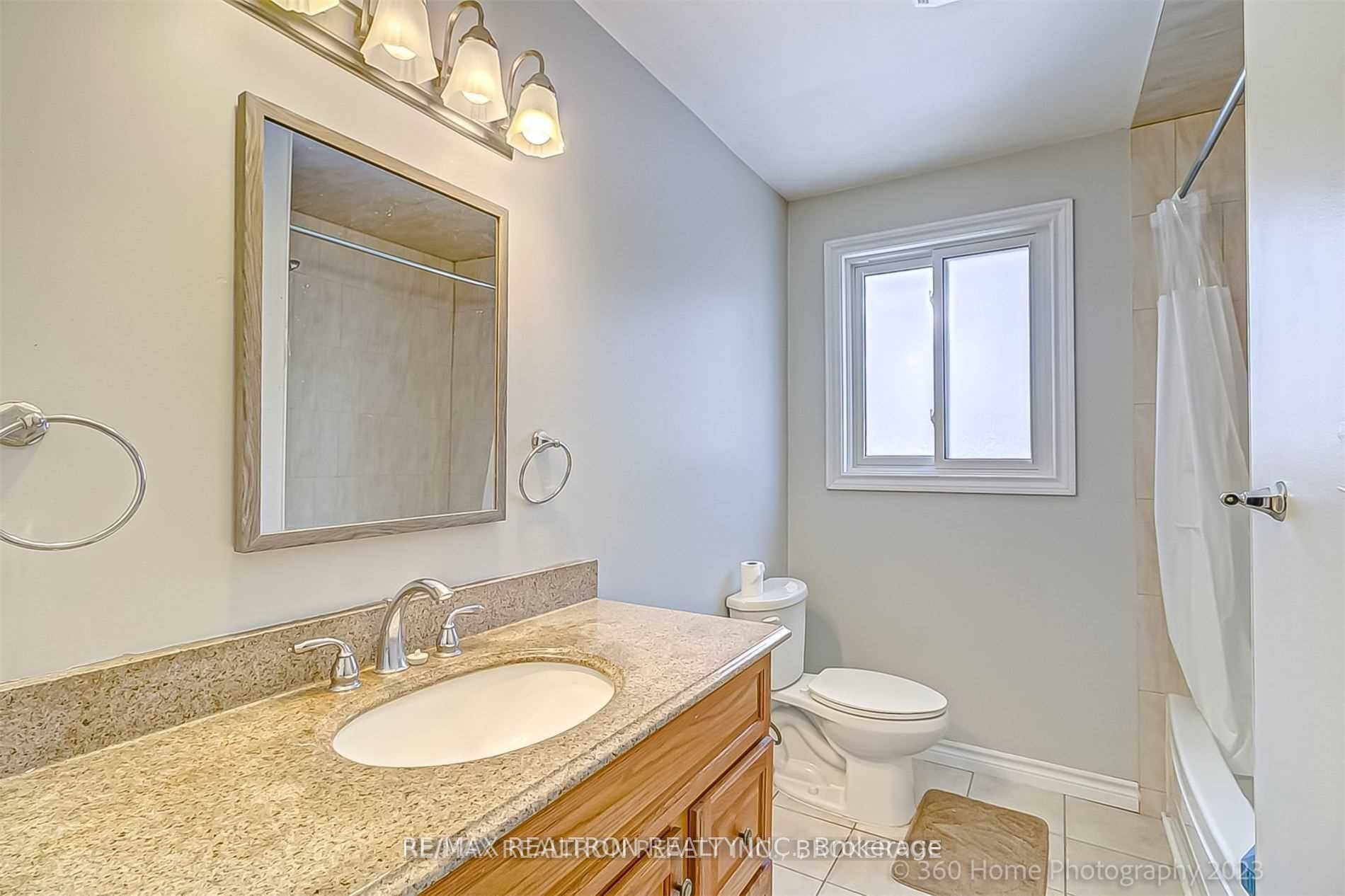 100 River Dr Property Photo 13