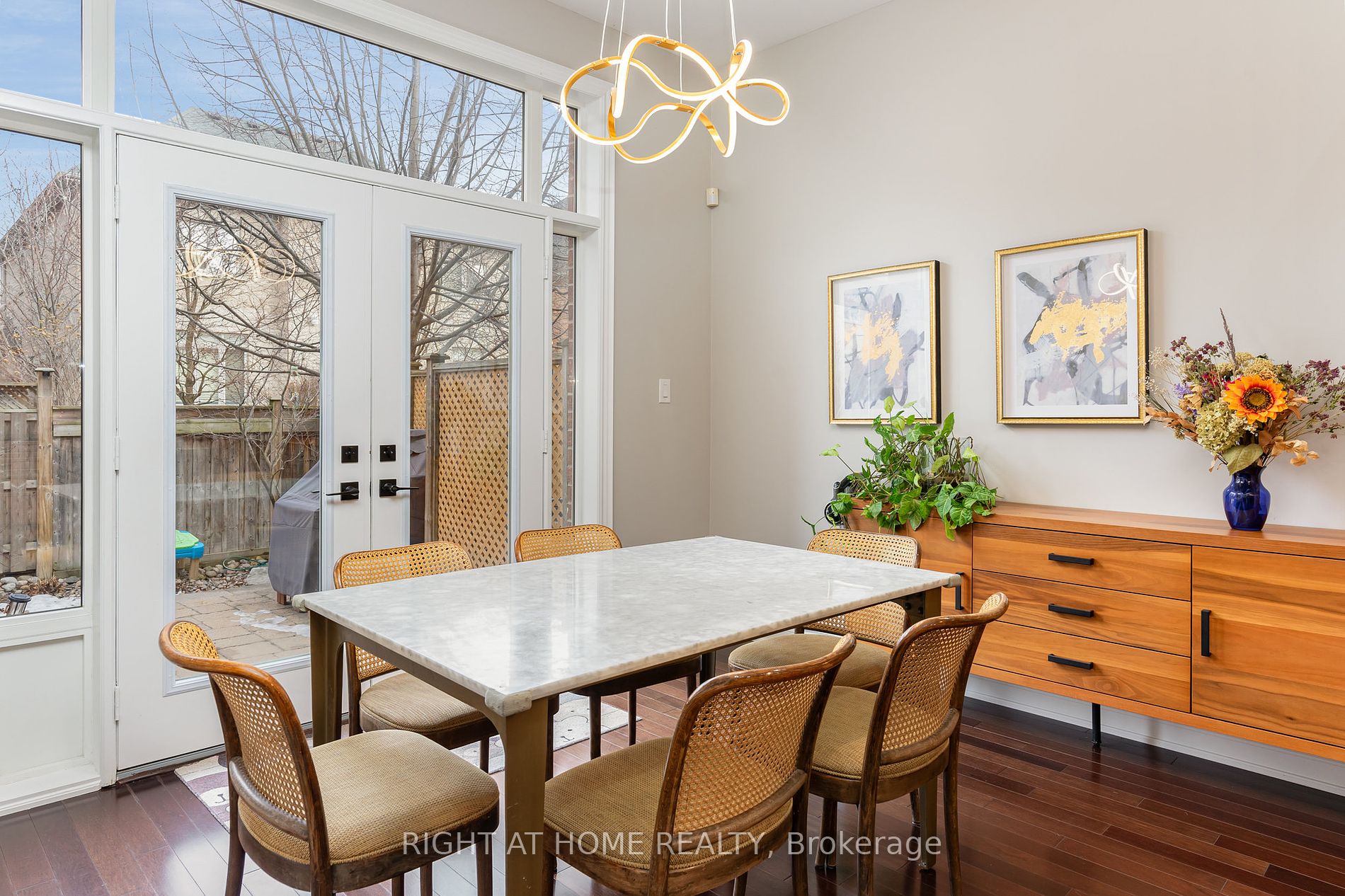 185 Cook's Mill Cres Property Photo 14