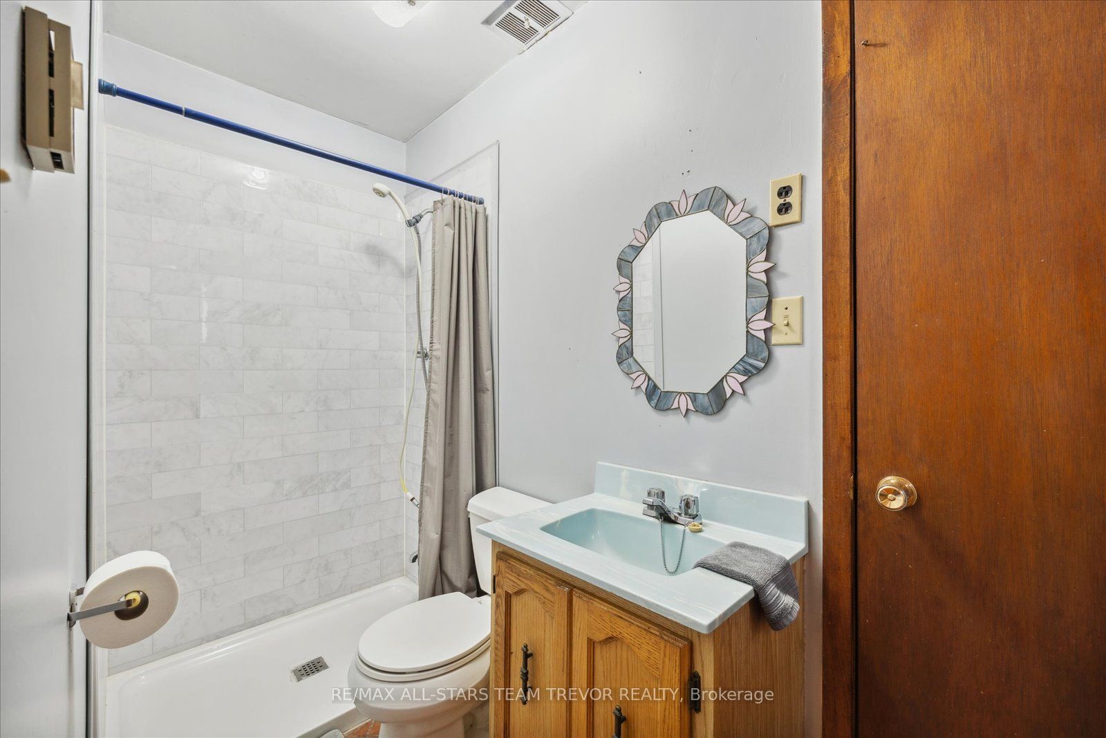 134 Morton Ave Property Photo 23