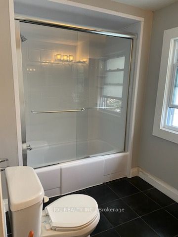 6 Lady Diana Crt Property Photo 16