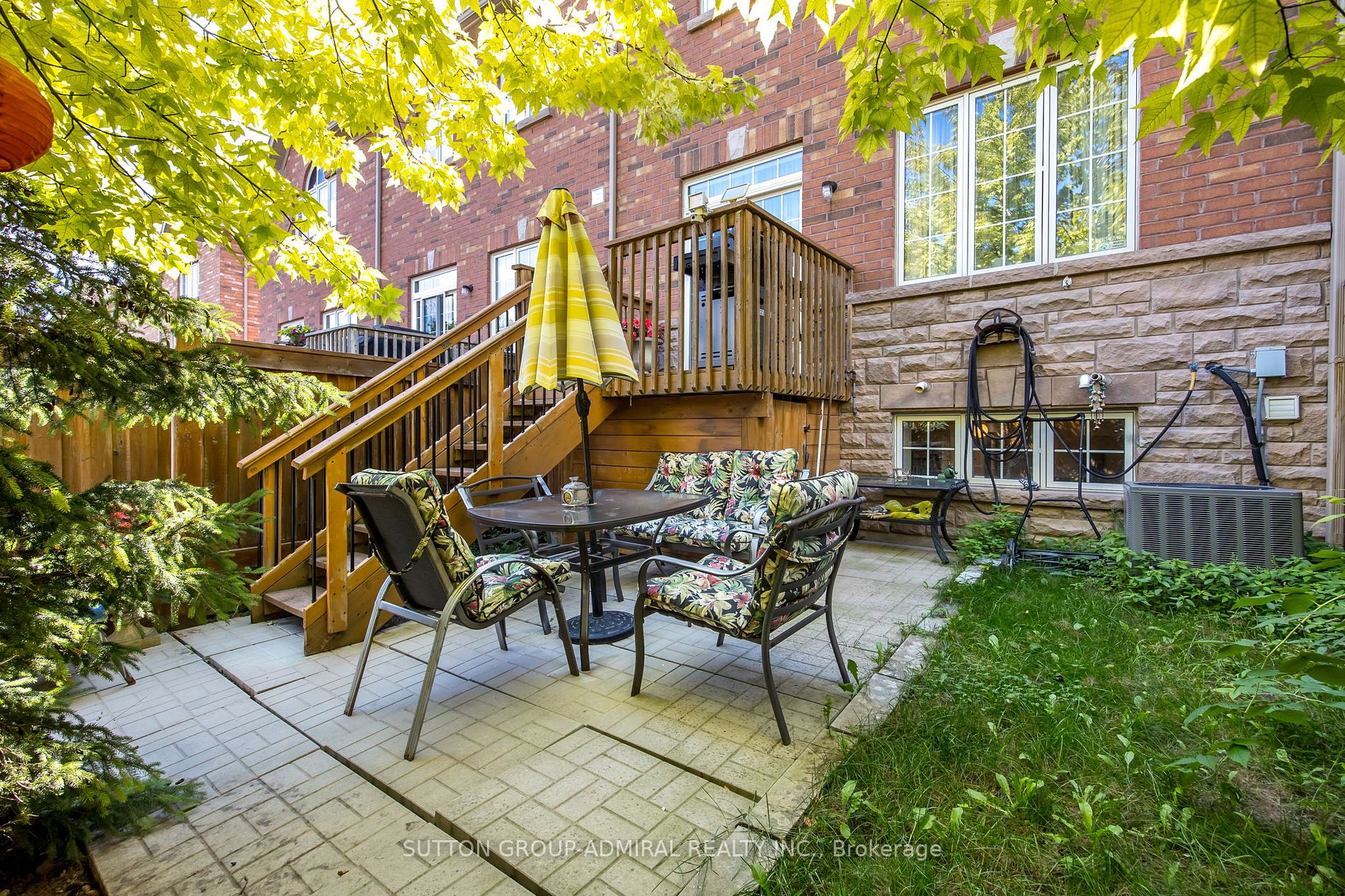 8777 Dufferin St Property Photo 11