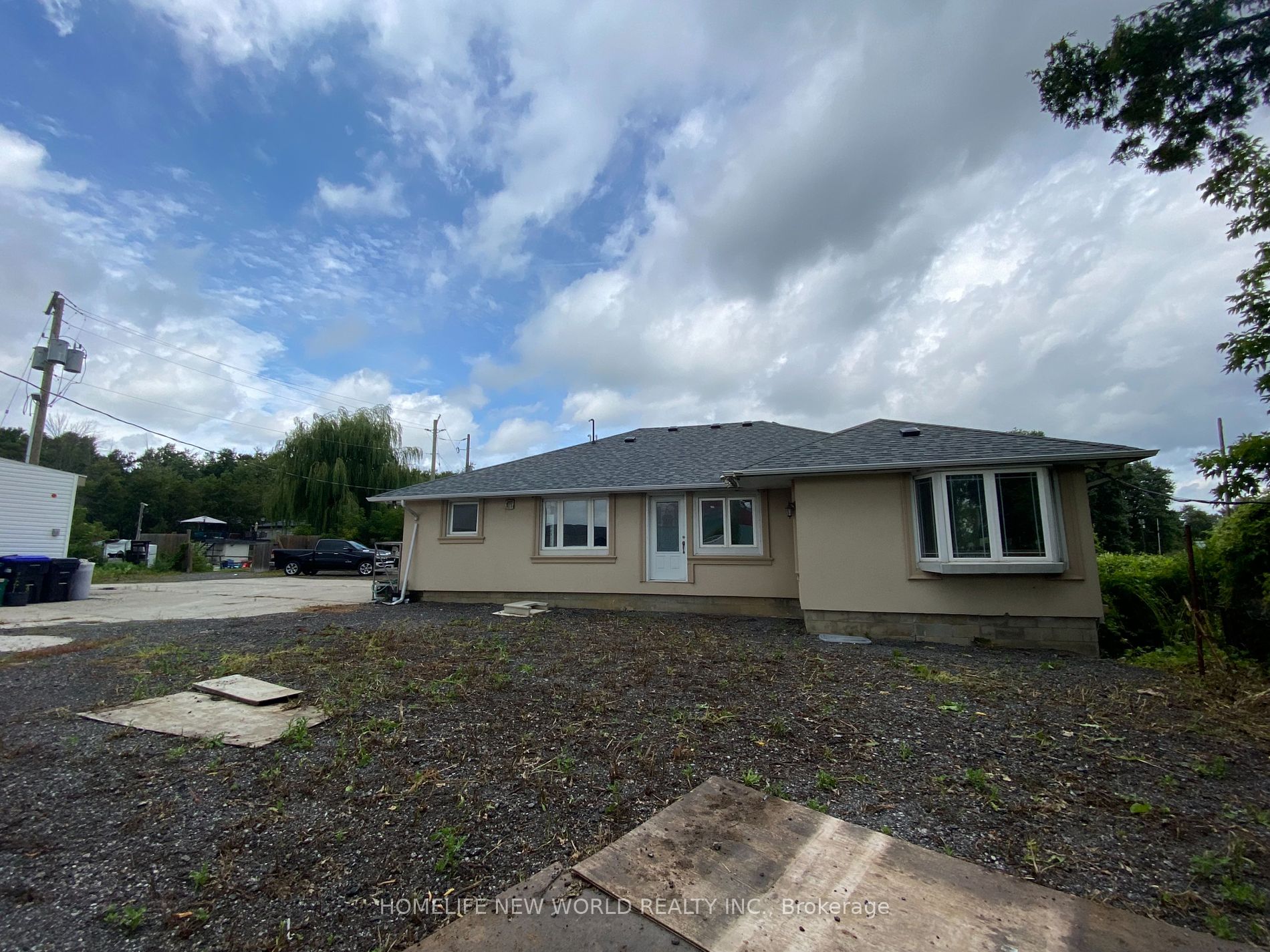 671 Canal Rd Property Photo 2