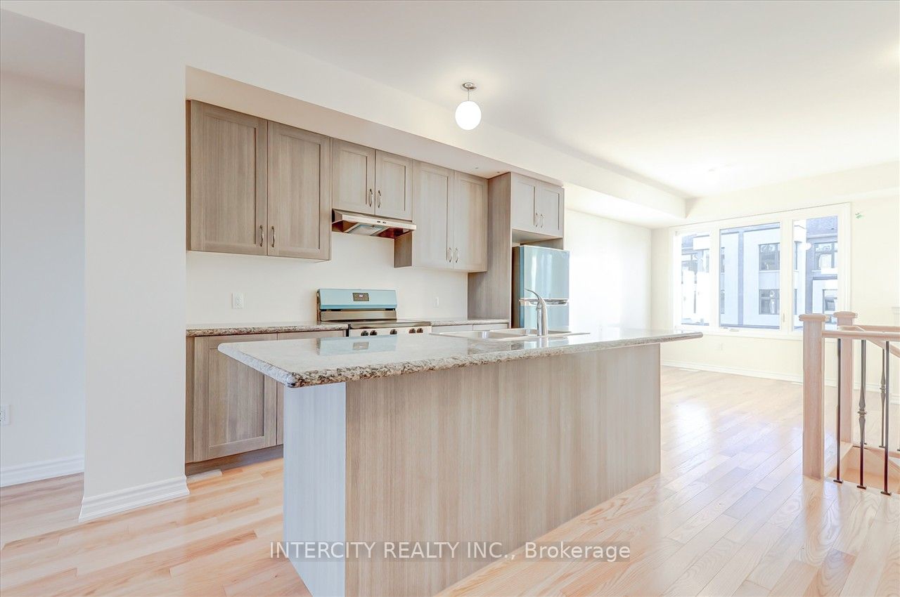 60 Puisaya Dr Property Photo 12