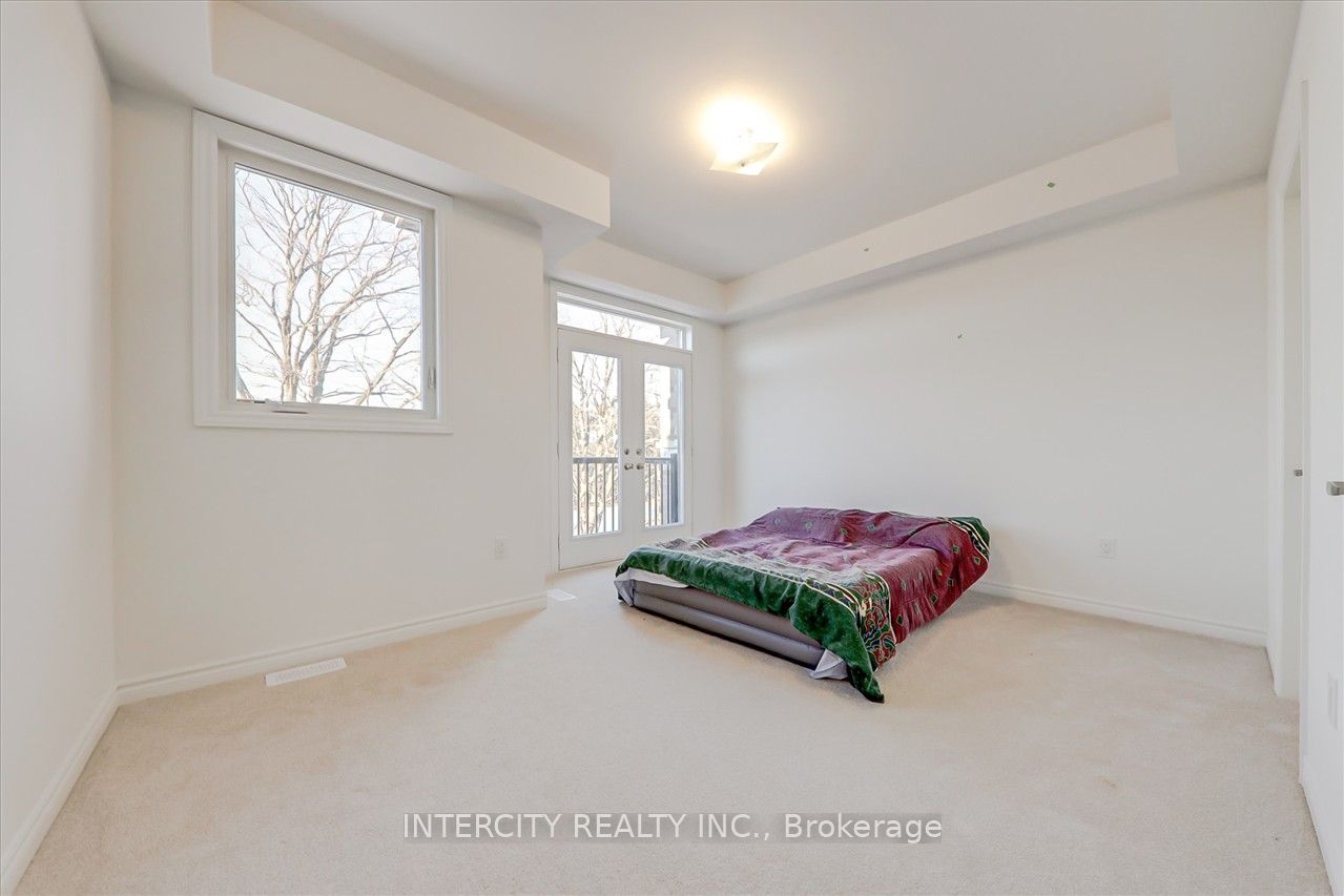 60 Puisaya Dr Property Photo 18