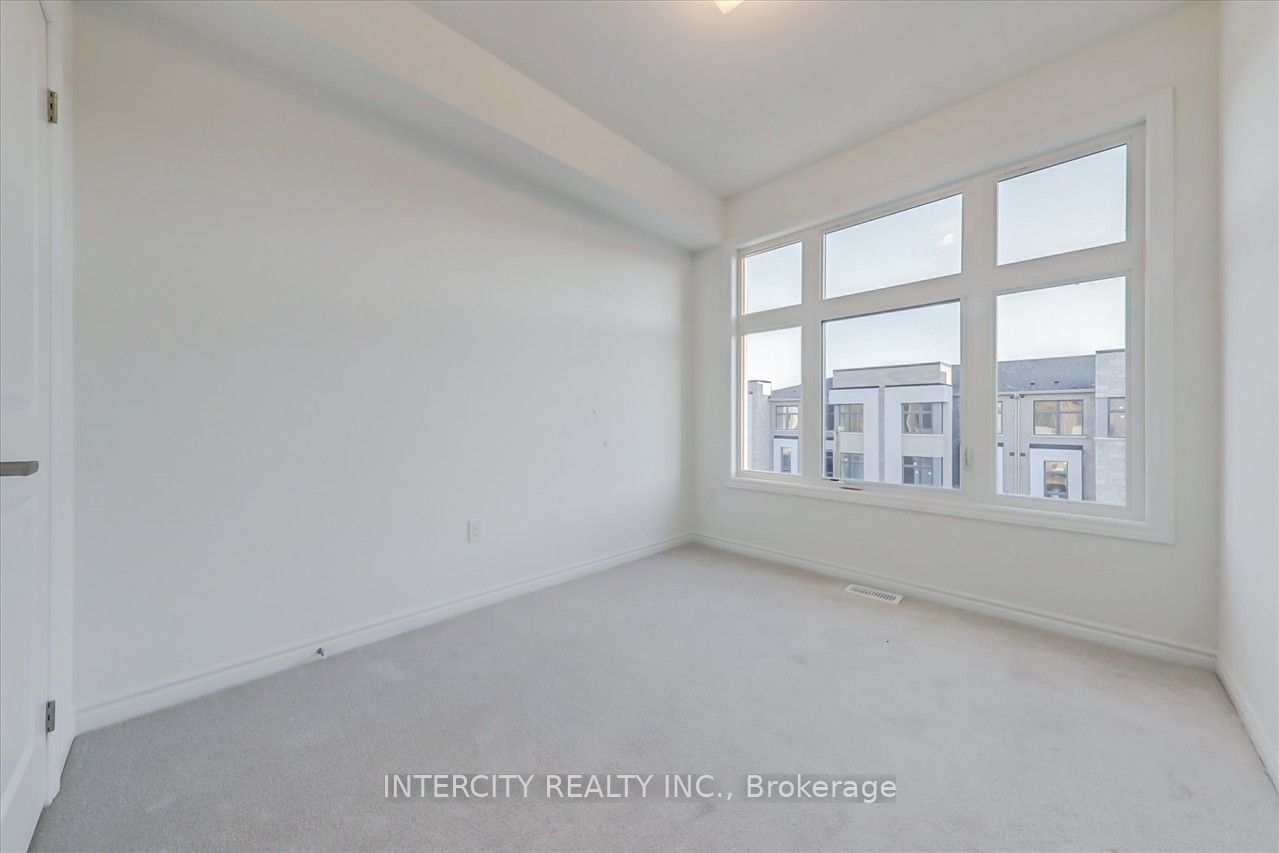 60 Puisaya Dr Property Photo 22