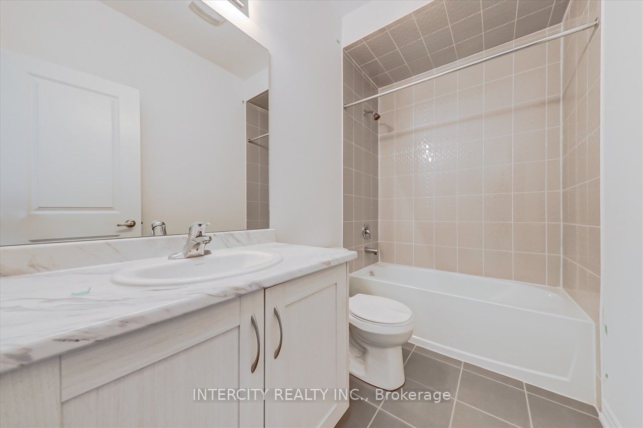60 Puisaya Dr Property Photo 24