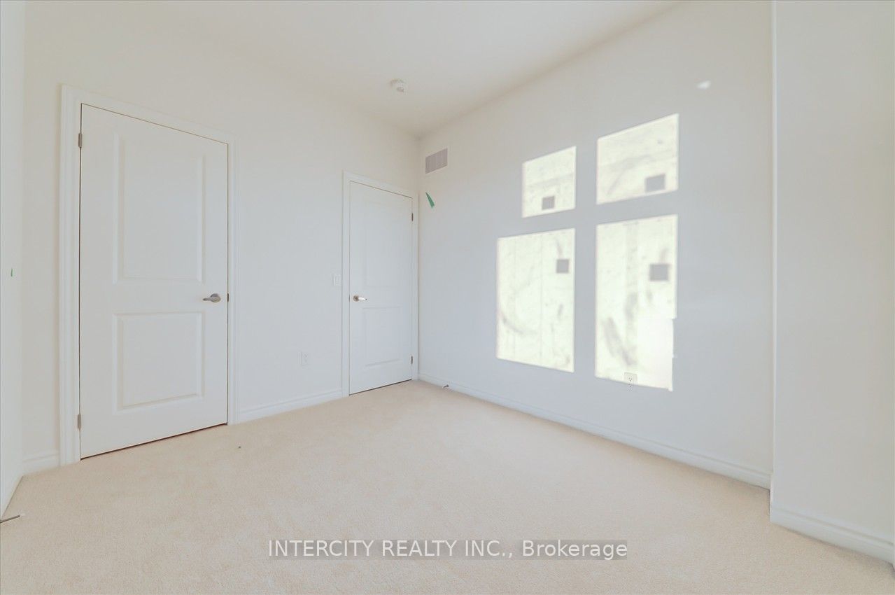 60 Puisaya Dr Property Photo 26