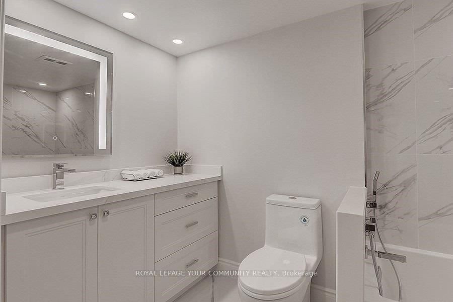 20 Harding Blvd W 1111 Property Photo 11