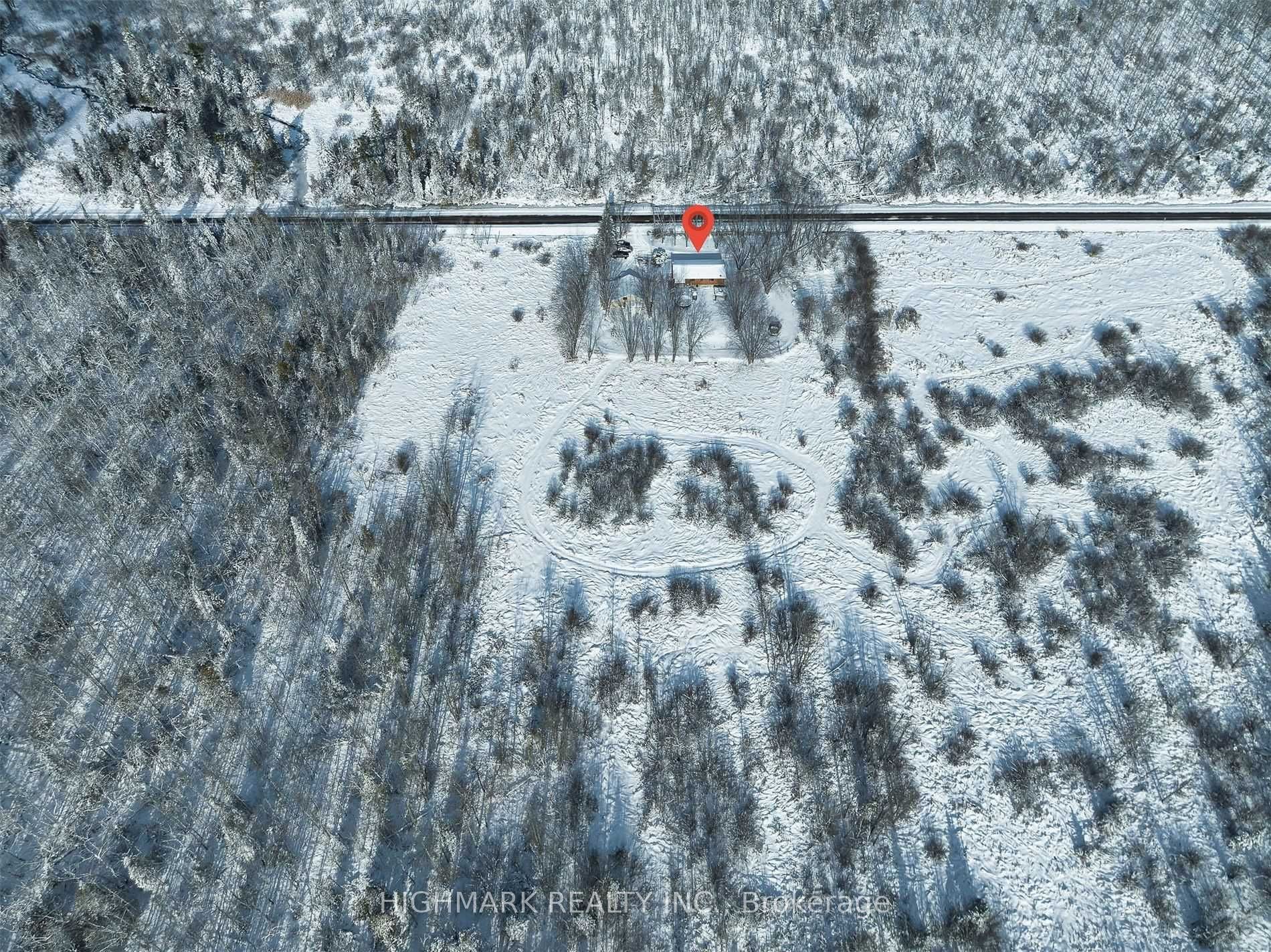 2747 7th Line Property Photo 8