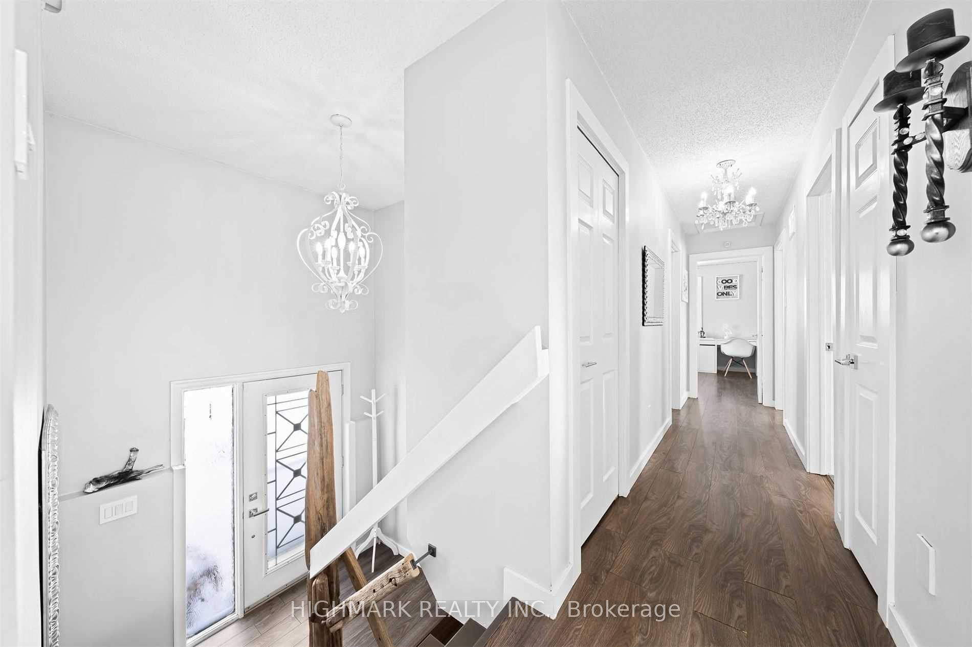 2747 7th Line Property Photo 11