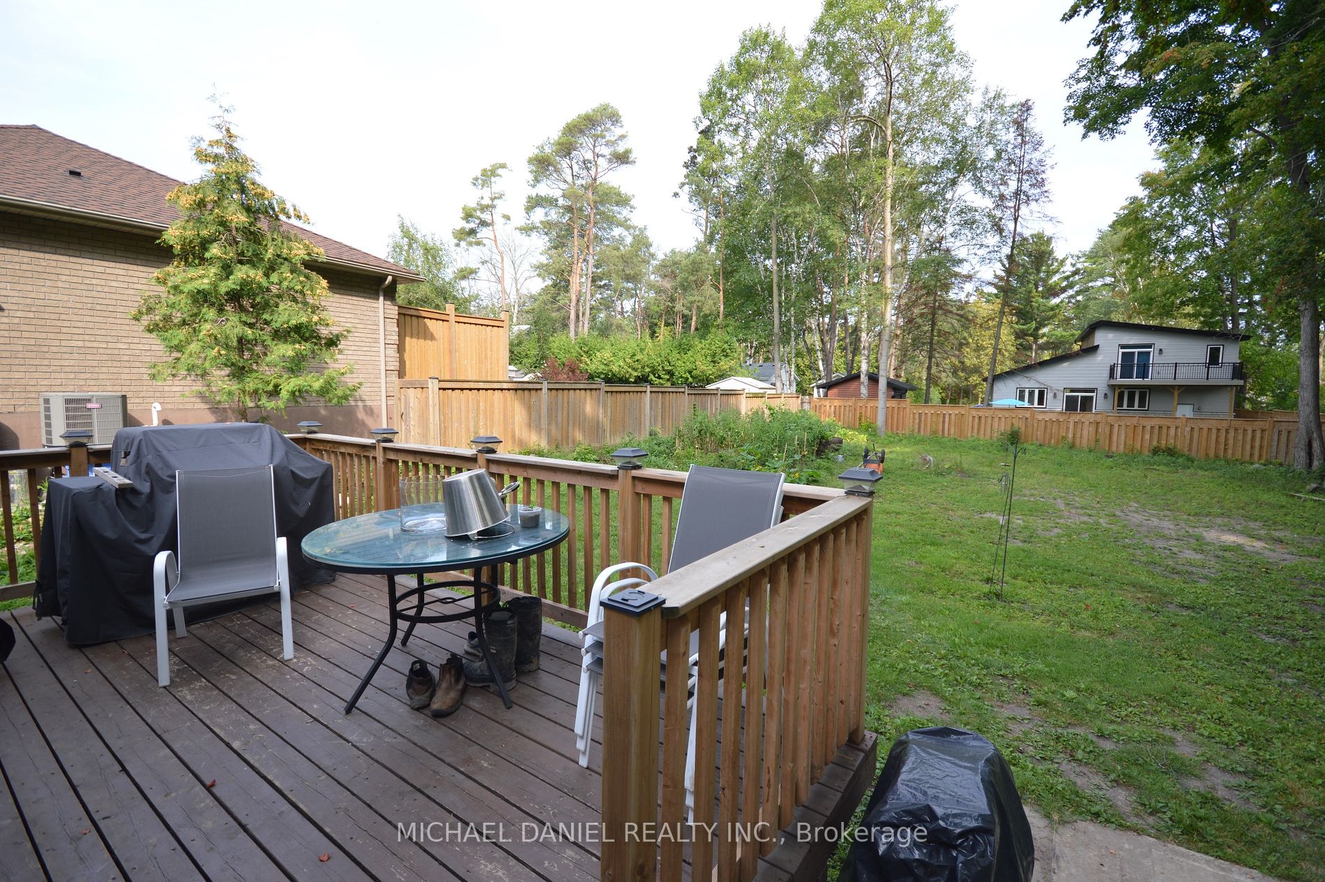 882 Kennedy Rd Property Photo 21