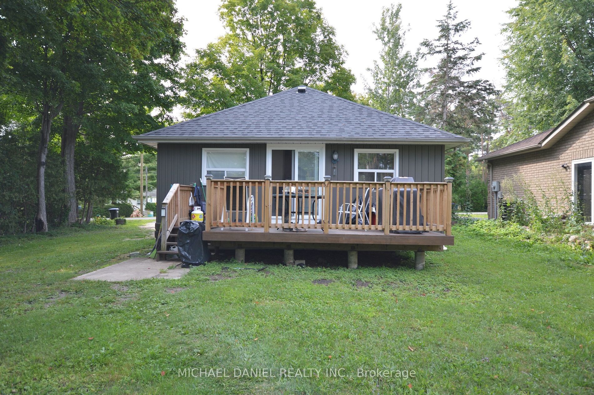 882 Kennedy Rd Property Photo 26
