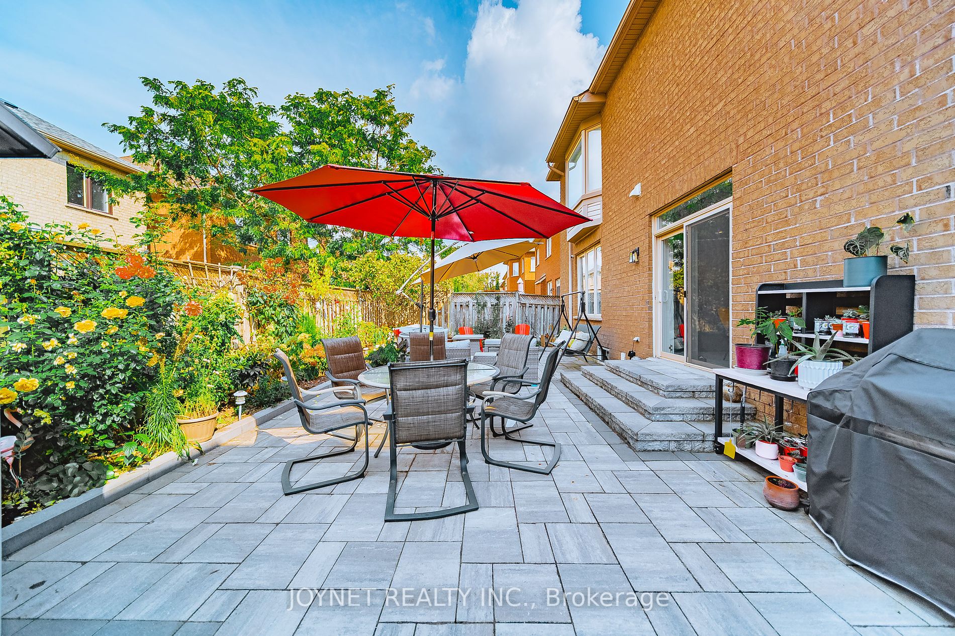 36 Newbridge Ave Property Photo 8
