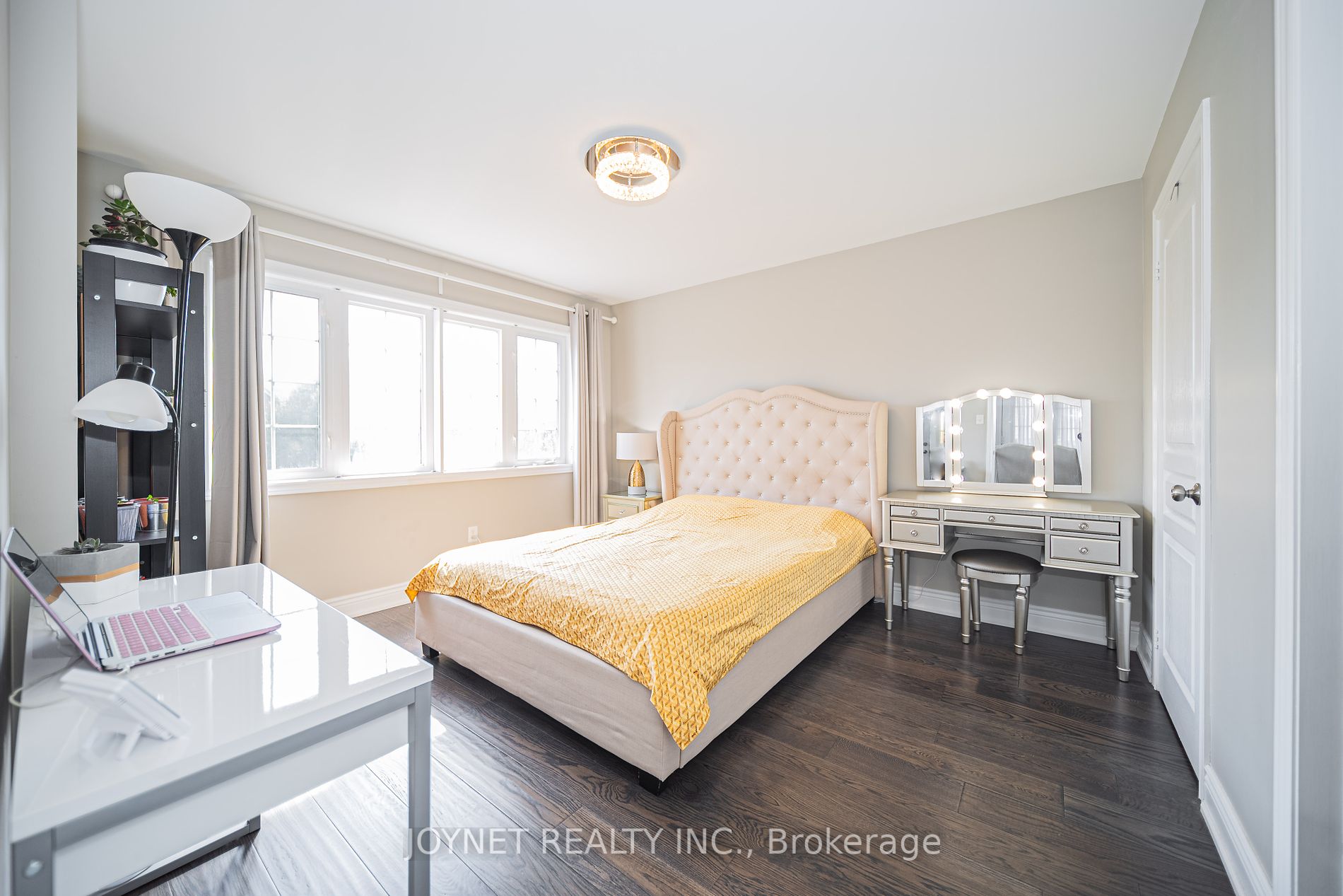 36 Newbridge Ave Property Photo 23