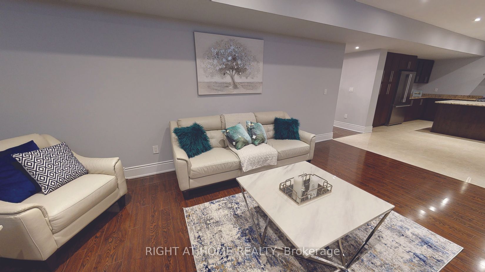60 Chesney Cres Property Photo 3