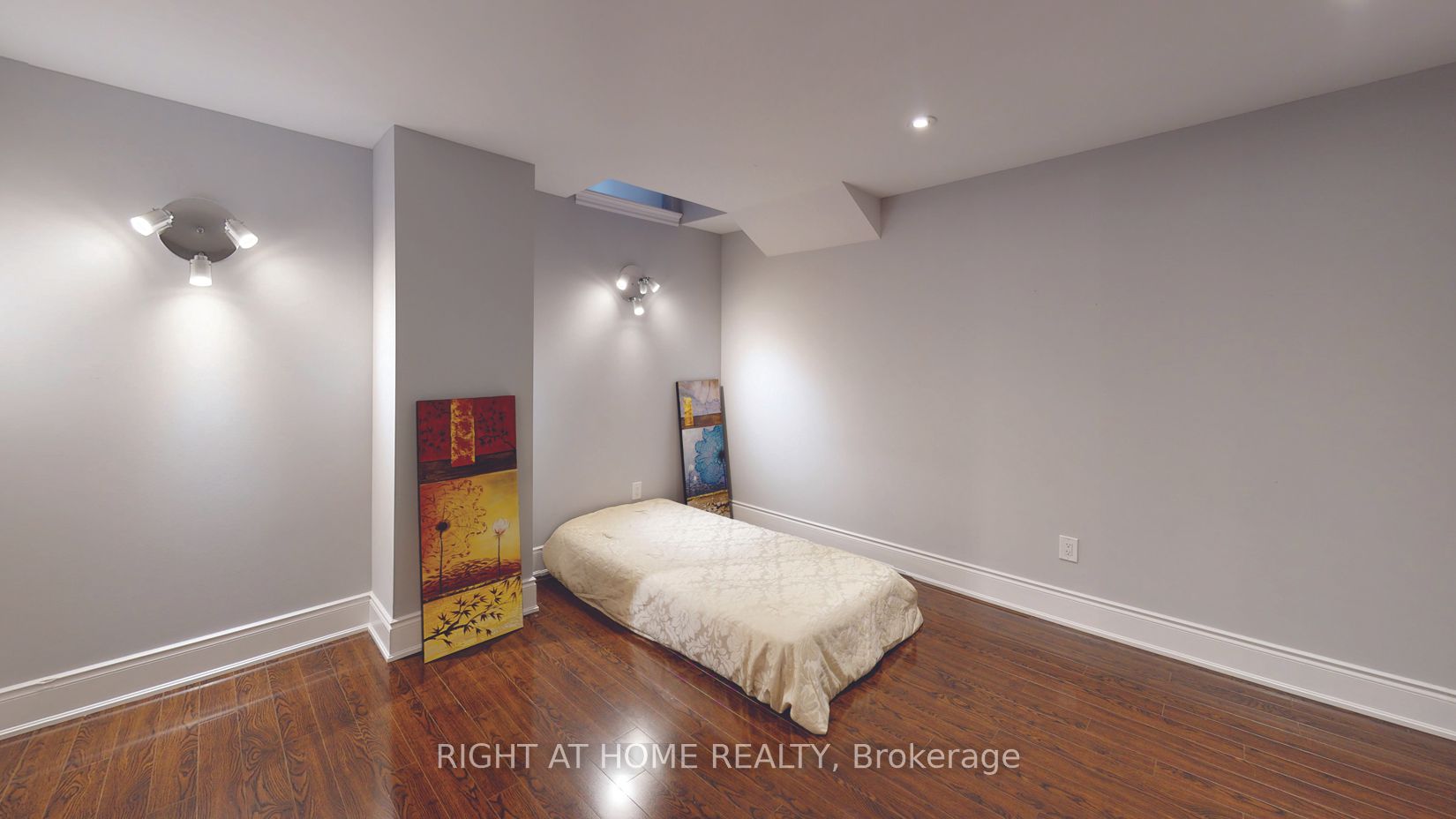 60 Chesney Cres Property Photo 22