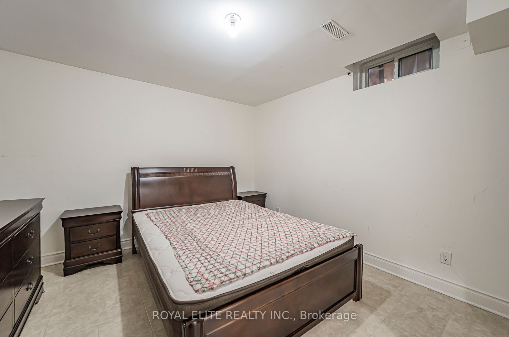 29 Ashmore Cres Property Photo 6