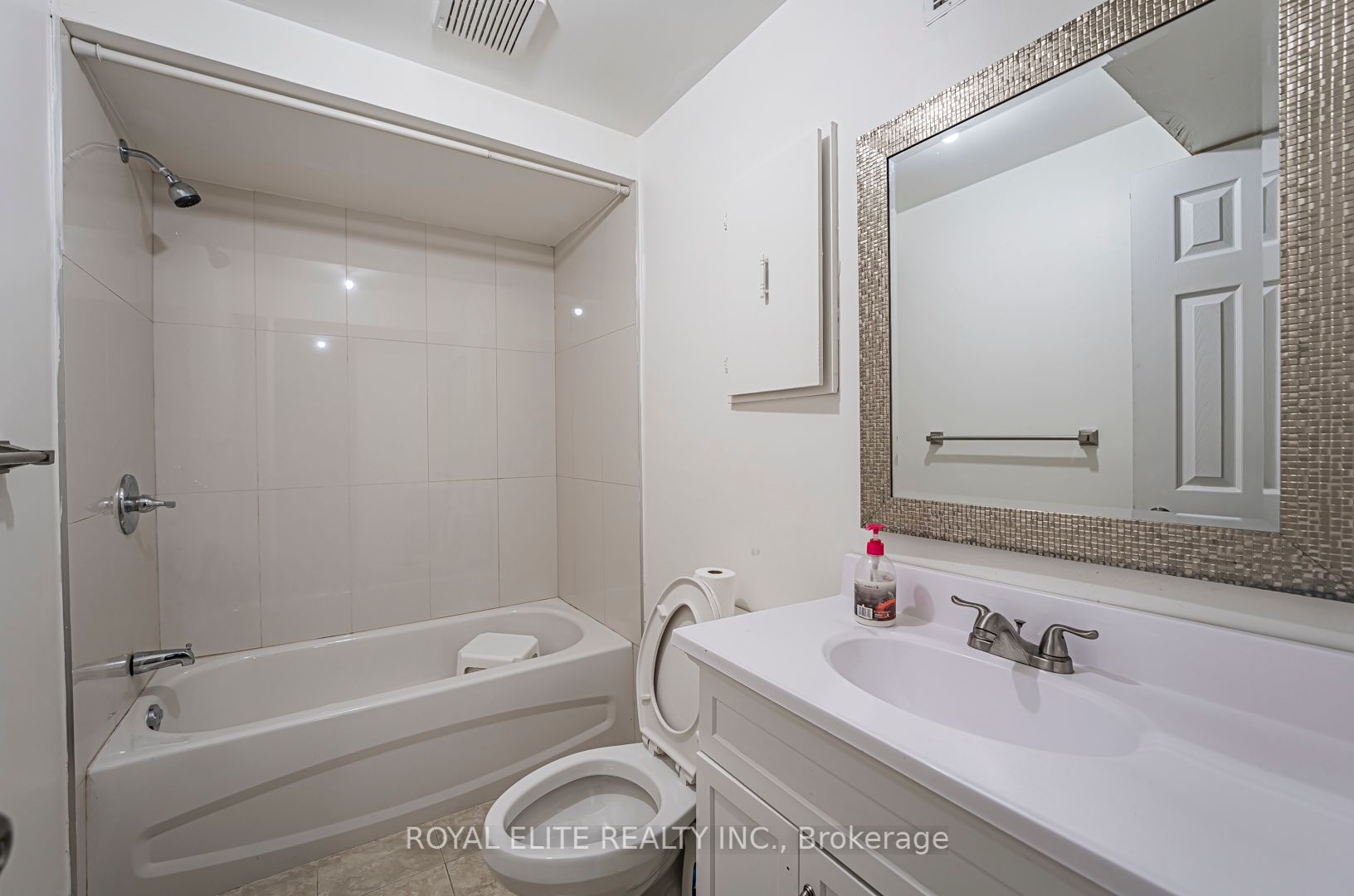 29 Ashmore Cres Property Photo 8