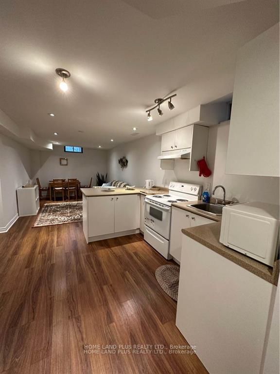 42 Mintwood Rd Property Photo 3