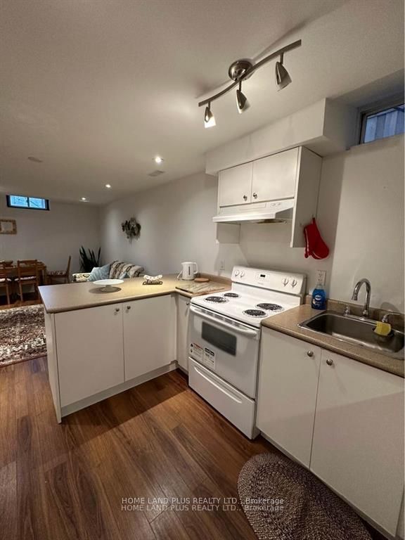 42 Mintwood Rd Property Photo 4