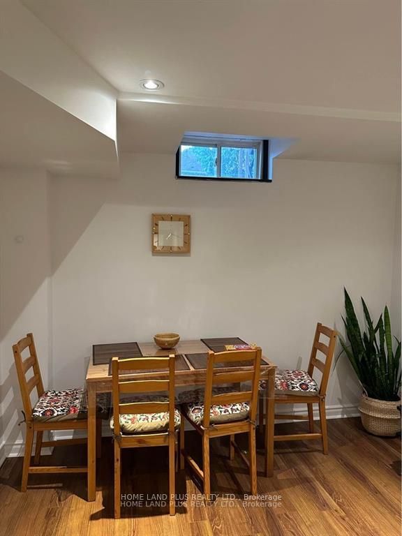 42 Mintwood Rd Property Photo 8