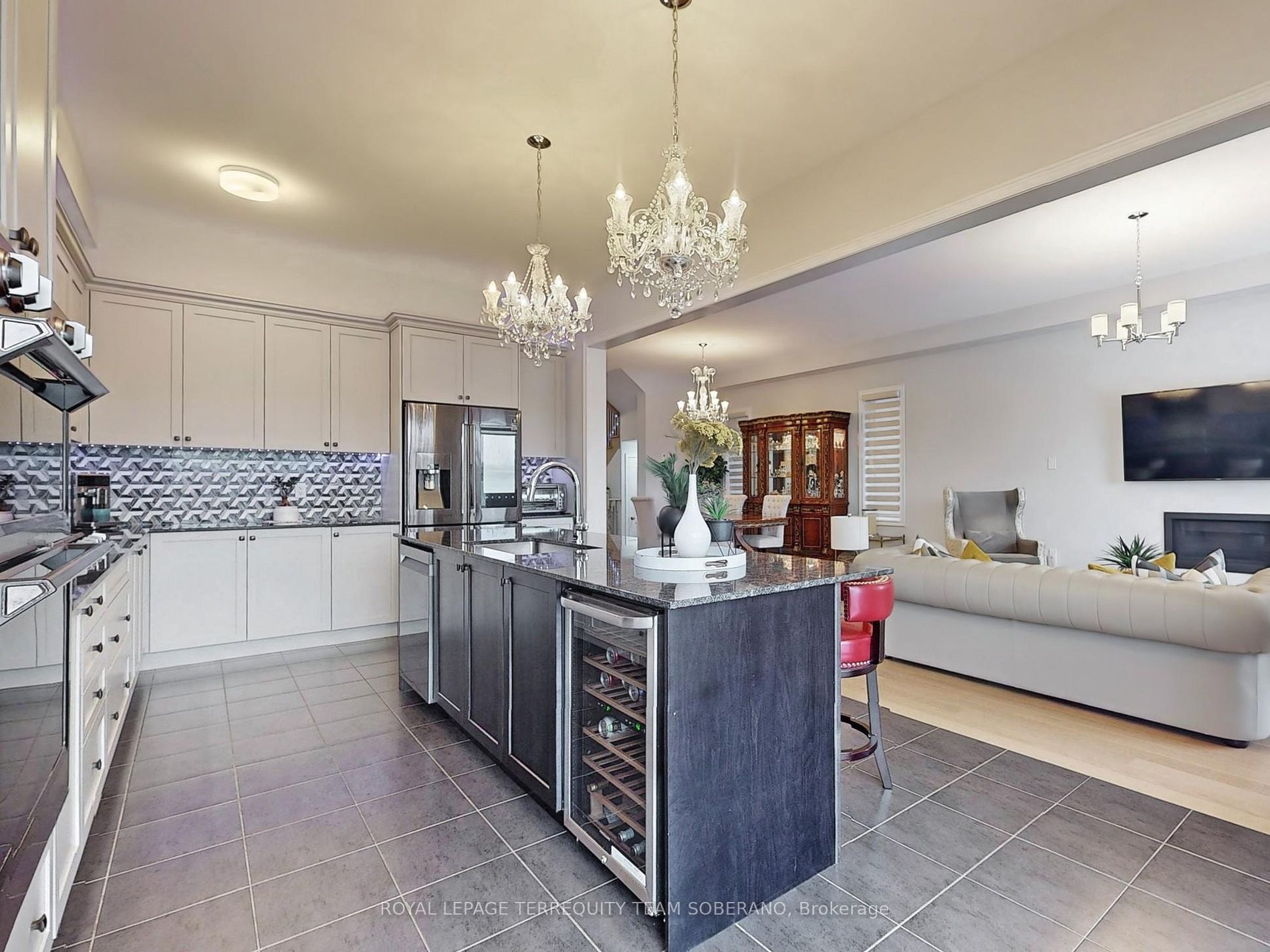 80 Pine Hill Cres Property Photo 16