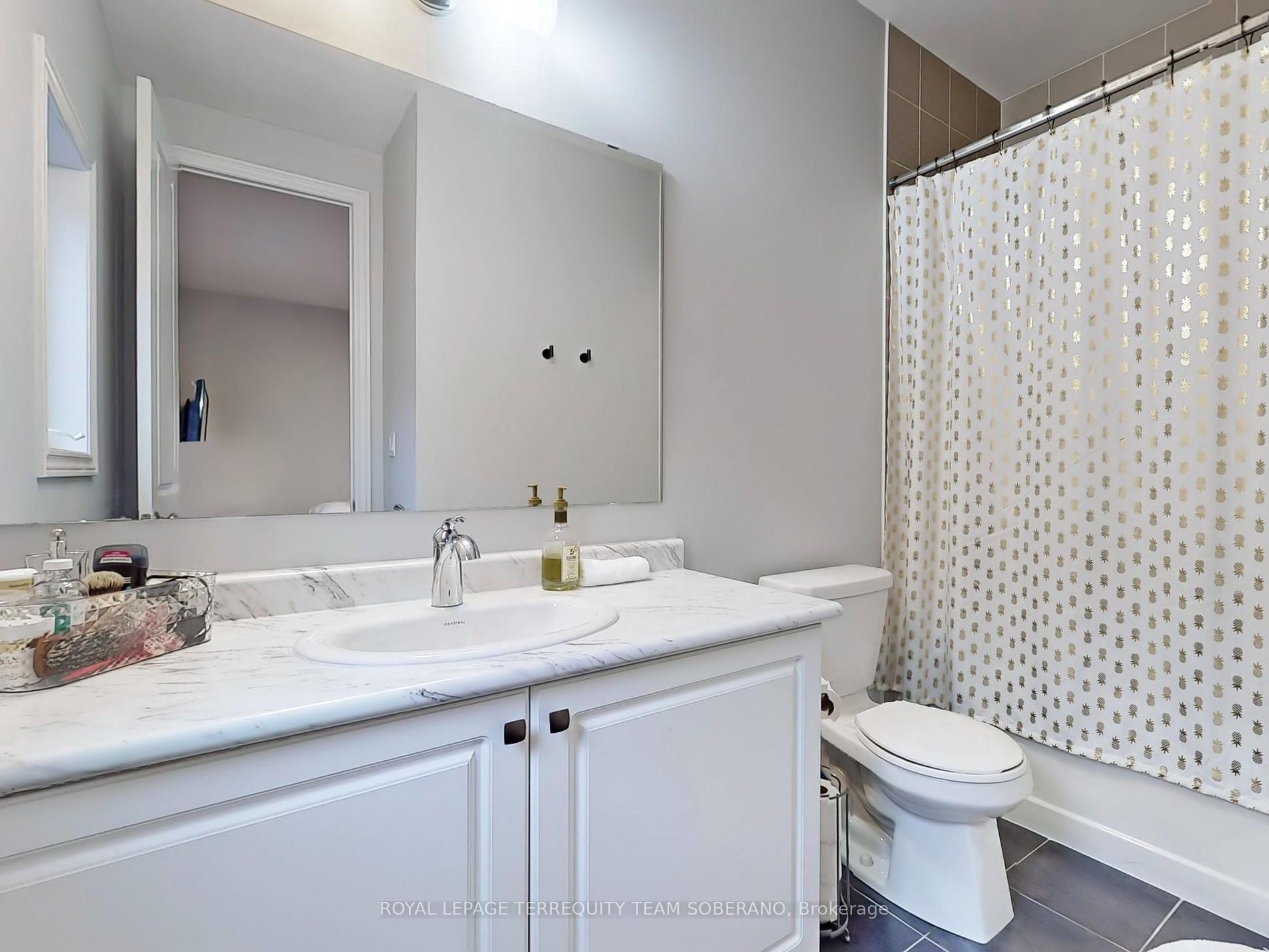 80 Pine Hill Cres Property Photo 30