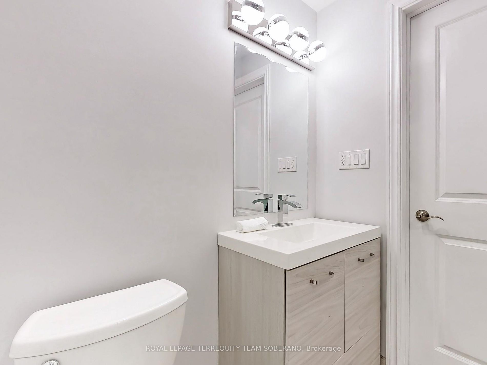 80 Pine Hill Cres Property Photo 37