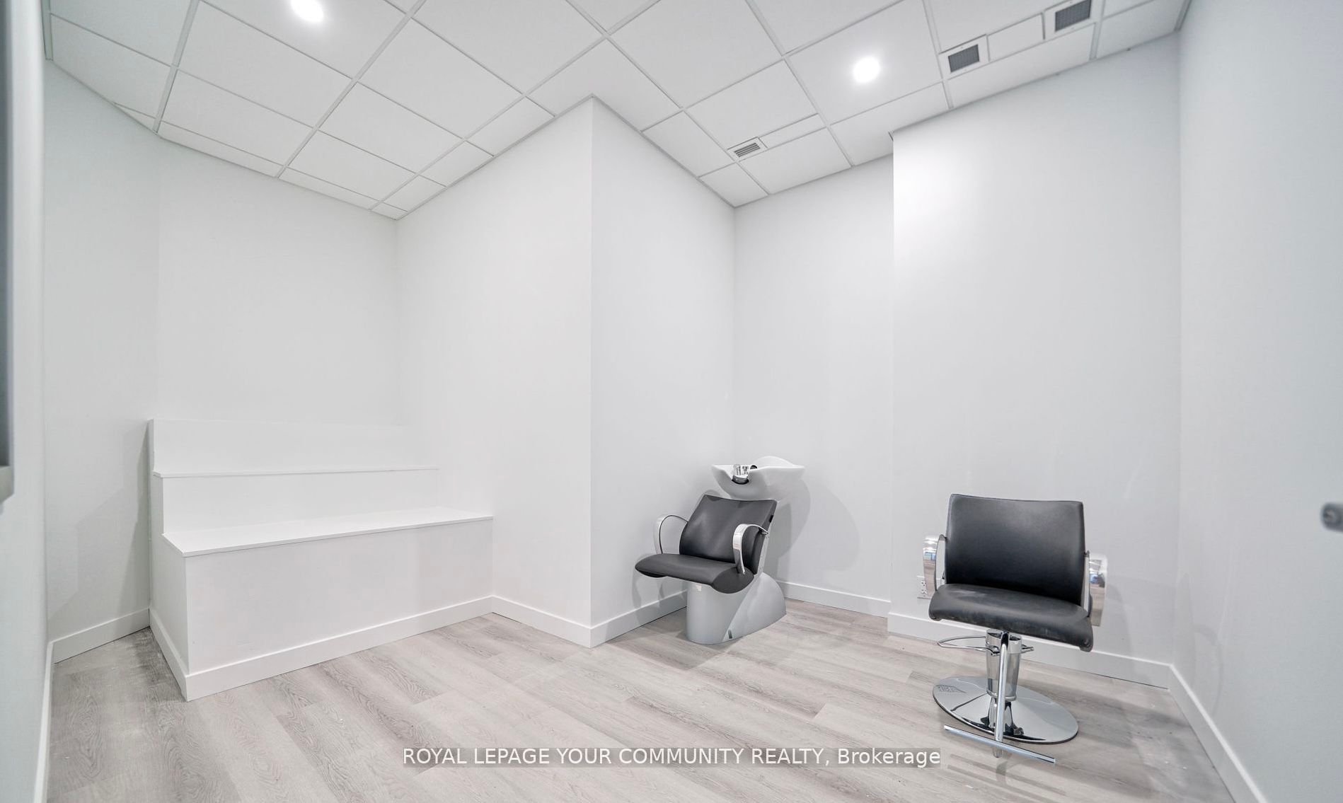 14800 Yonge St Property Photo 13