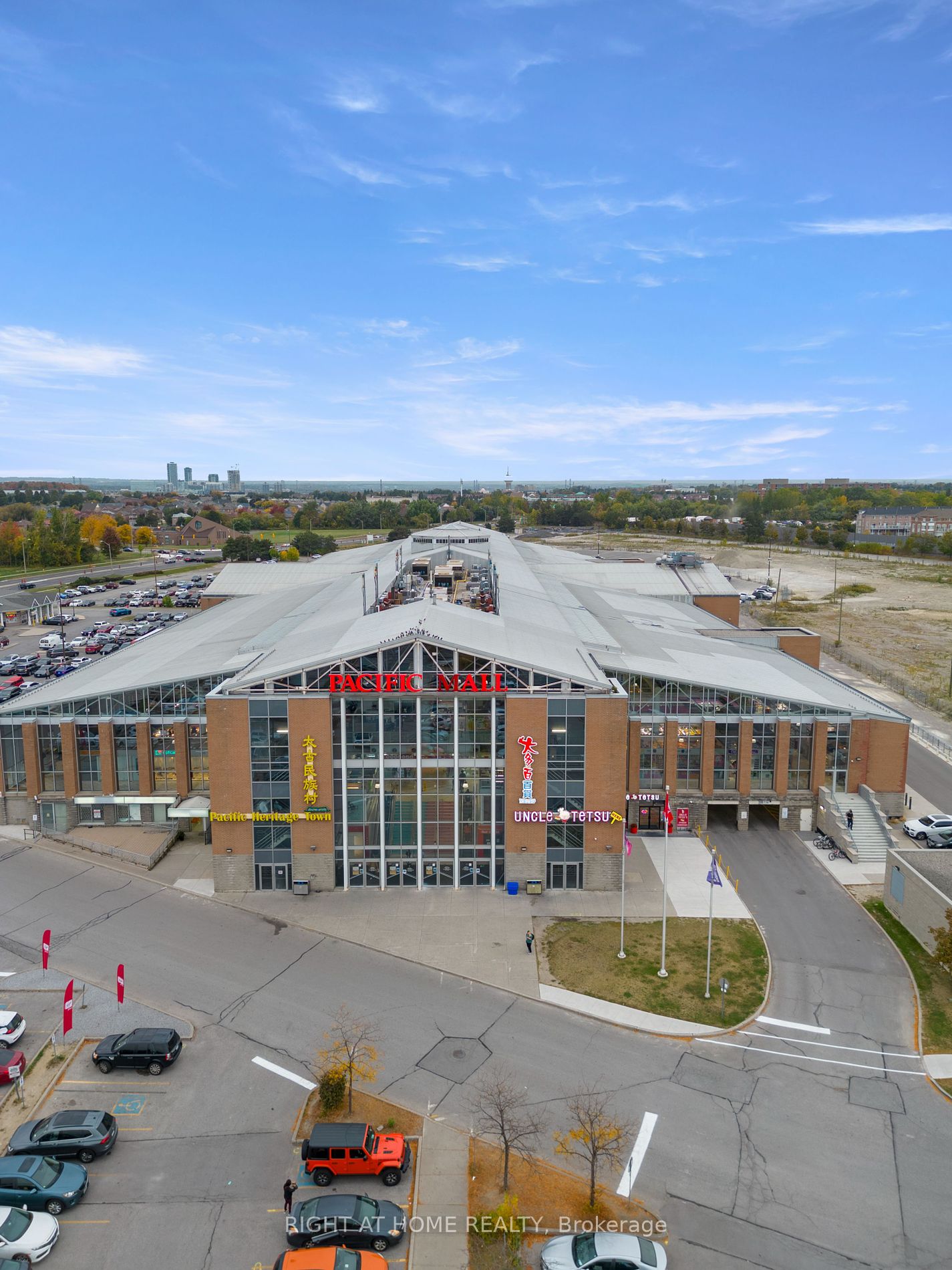4300 Steeles Ave E Property Photo 3