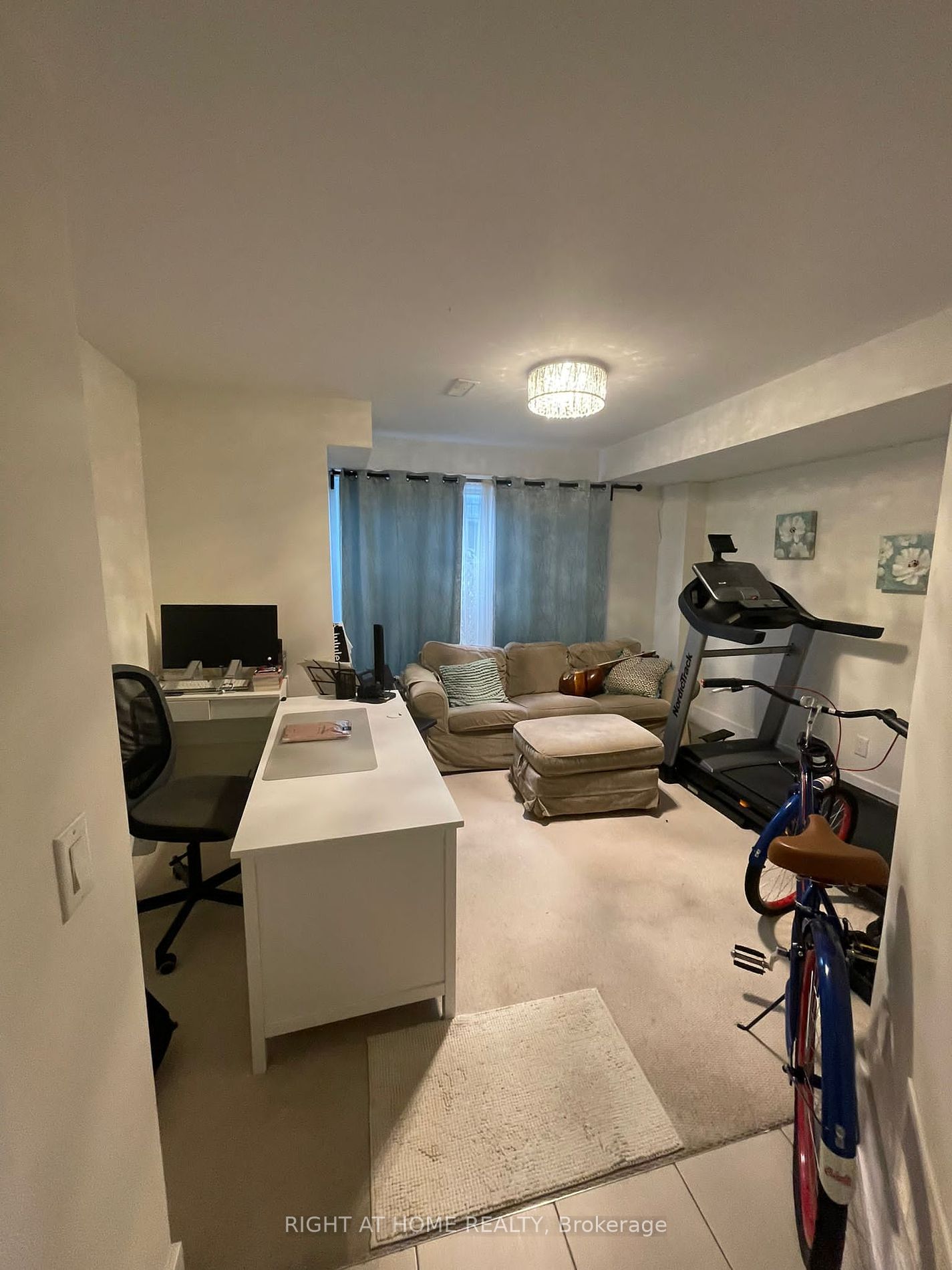 9146 Bathurst St Property Photo 17