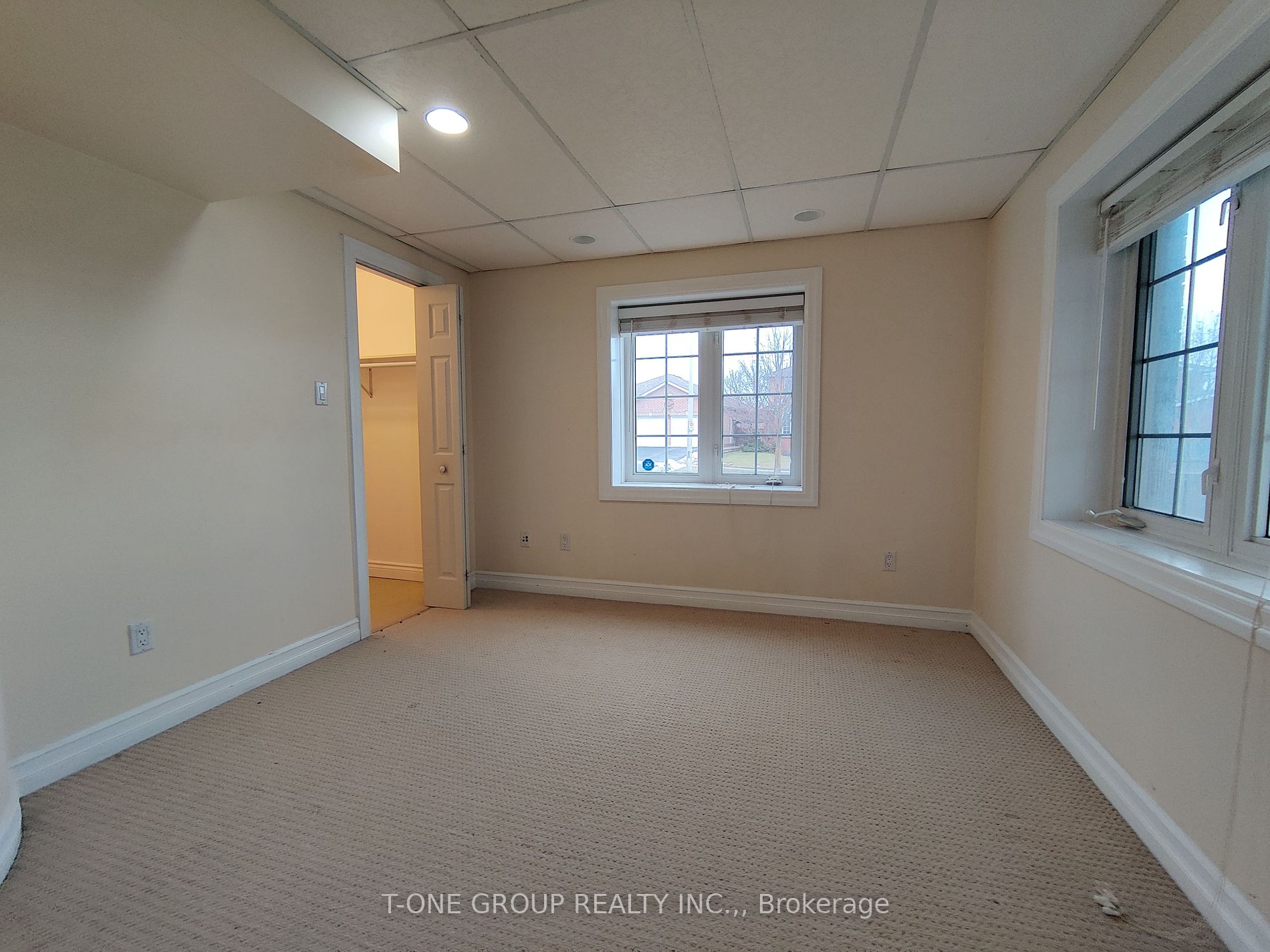 116 Metcalfe Dr Property Photo 4