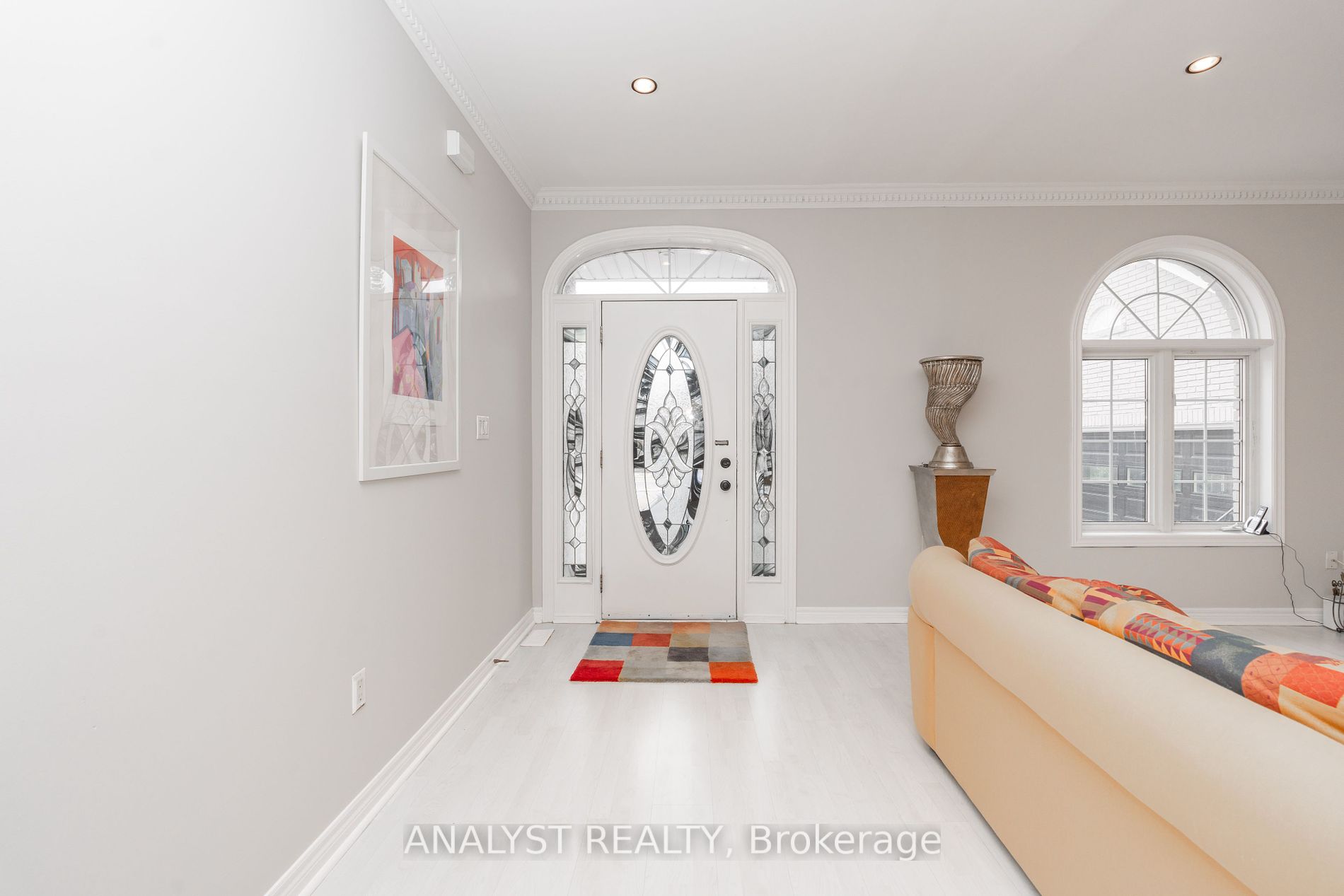 13076 Keele St Property Photo 15