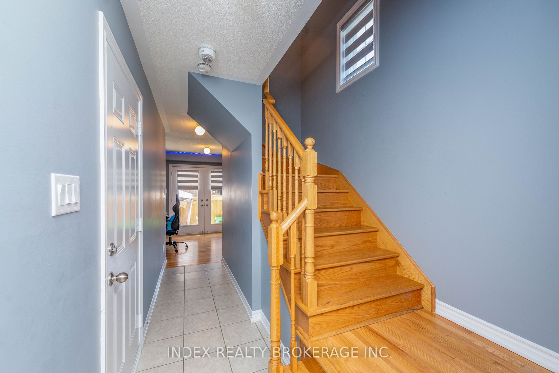 10 Porter Ave Property Photo 6