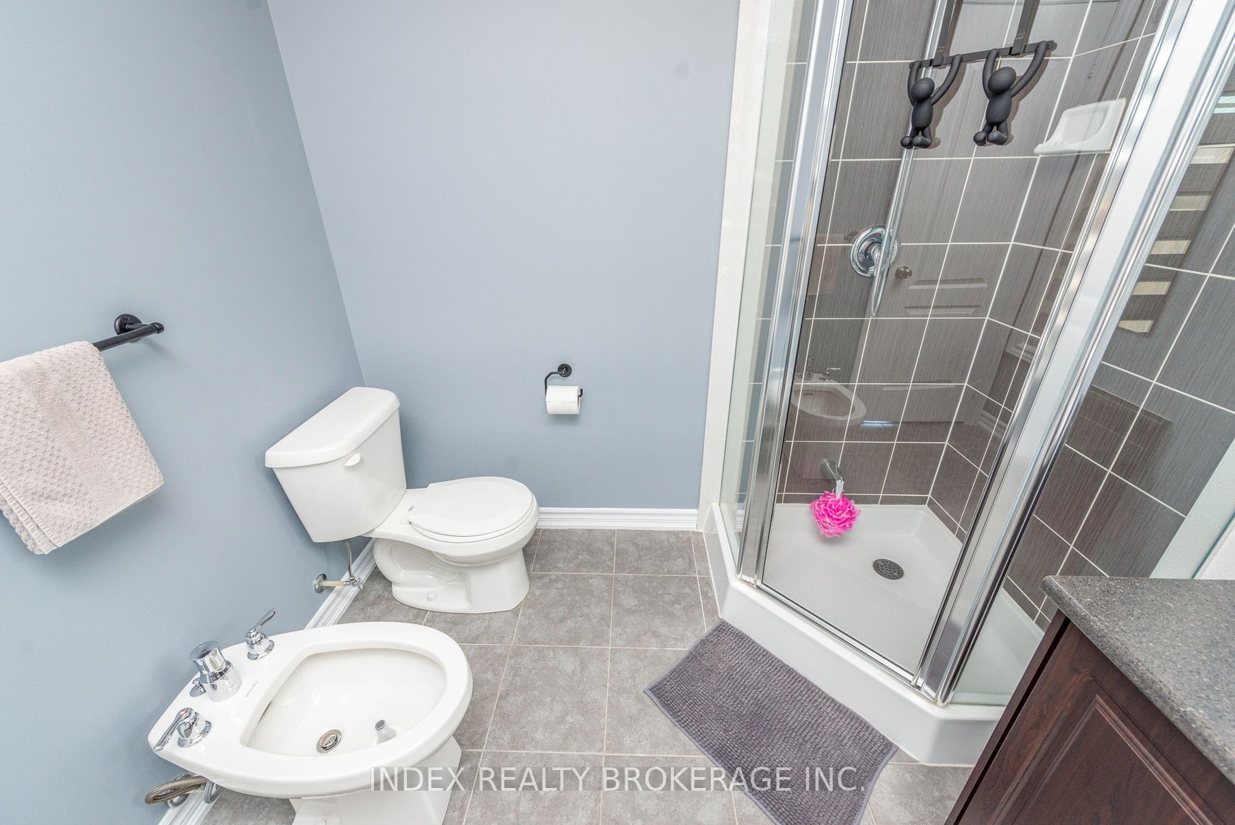10 Porter Ave Property Photo 9