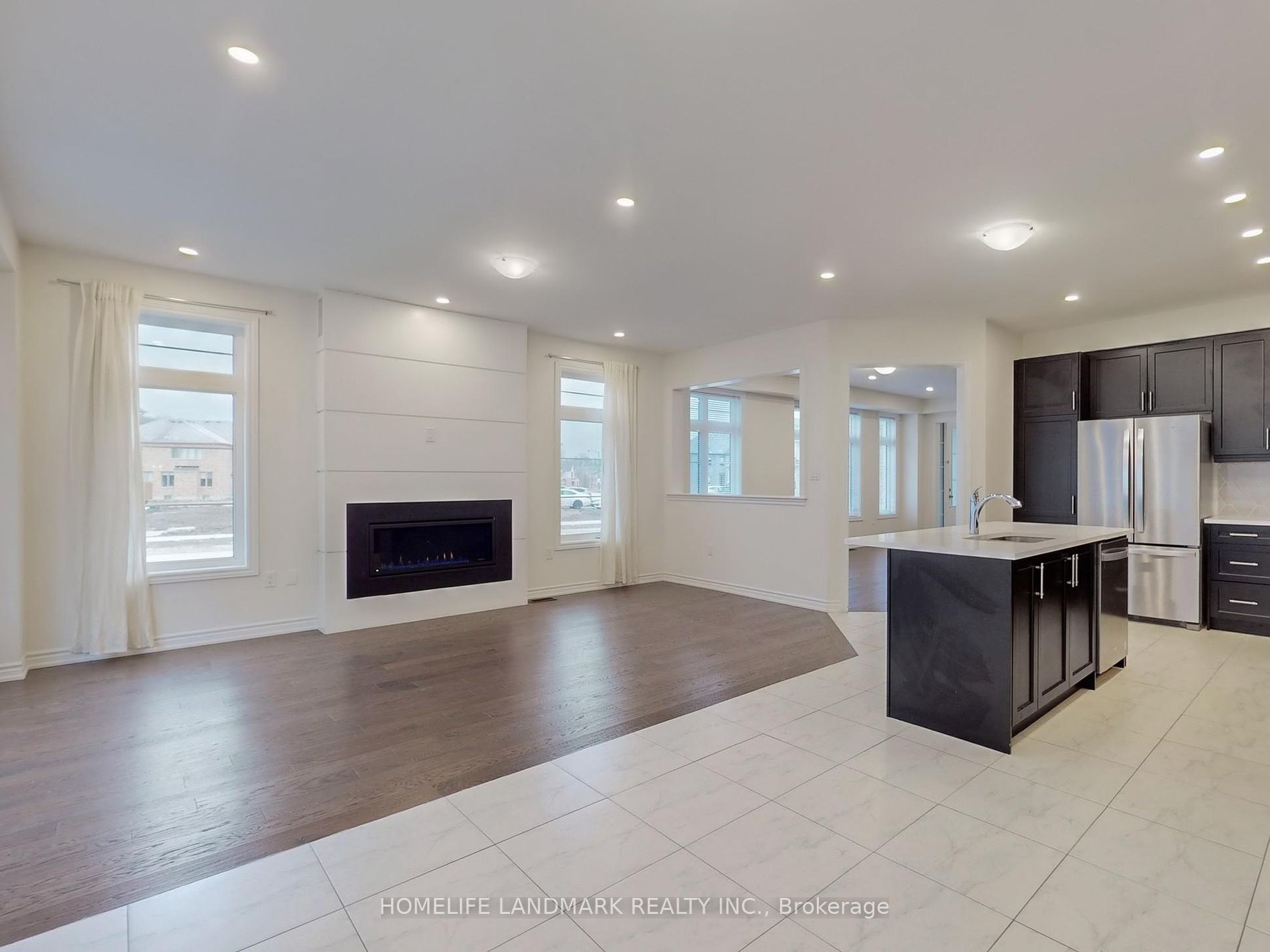 154 Silk Twist Dr Property Photo 12