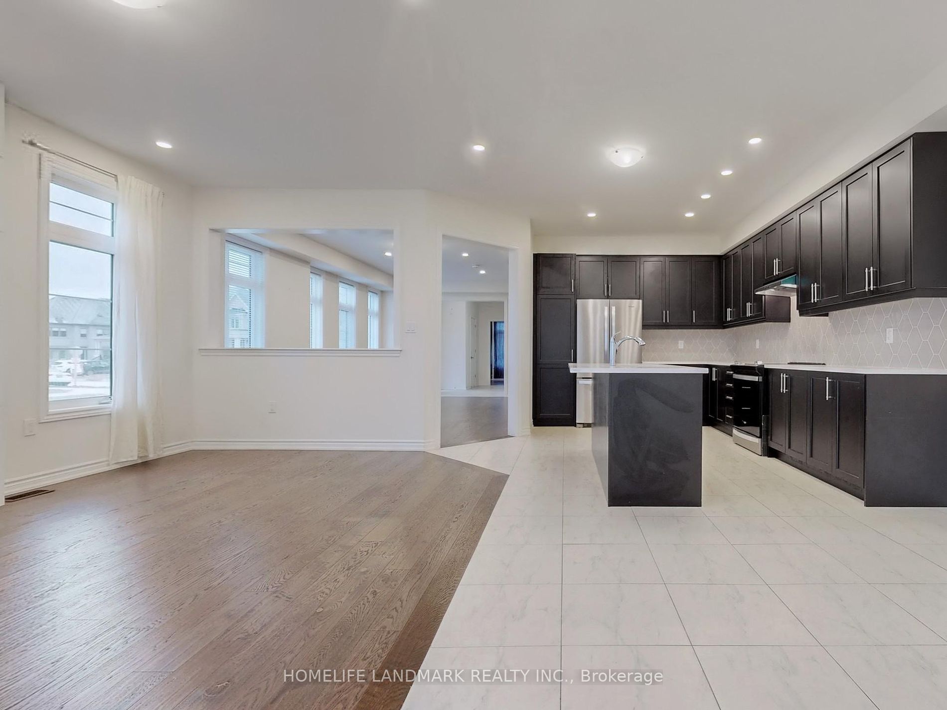 154 Silk Twist Dr Property Photo 13
