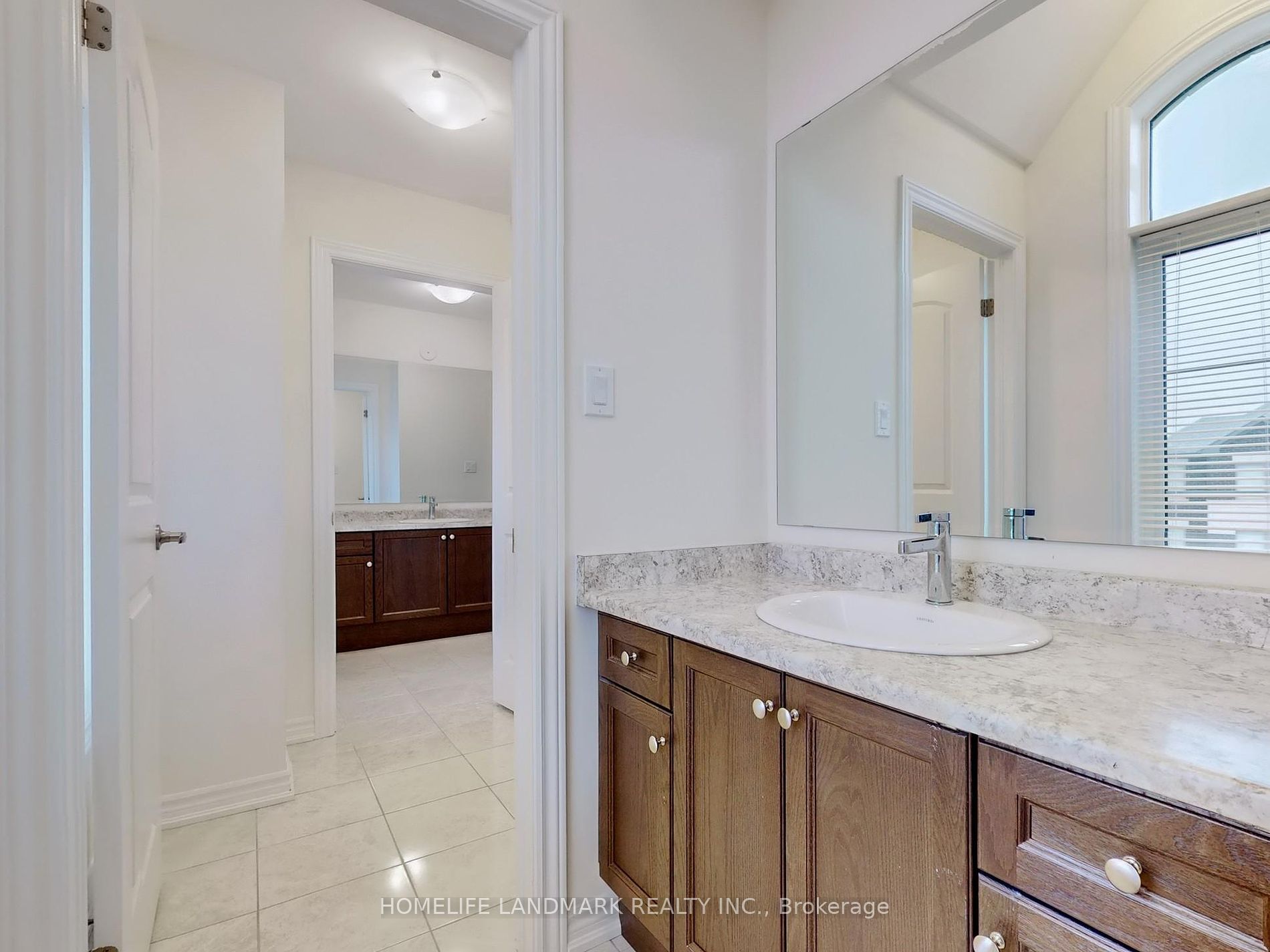 154 Silk Twist Dr Property Photo 29