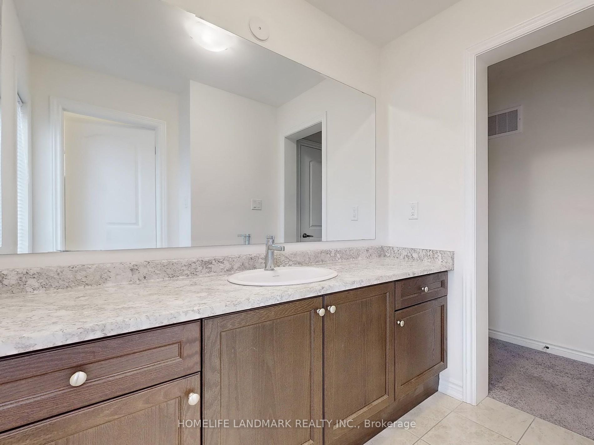 154 Silk Twist Dr Property Photo 30