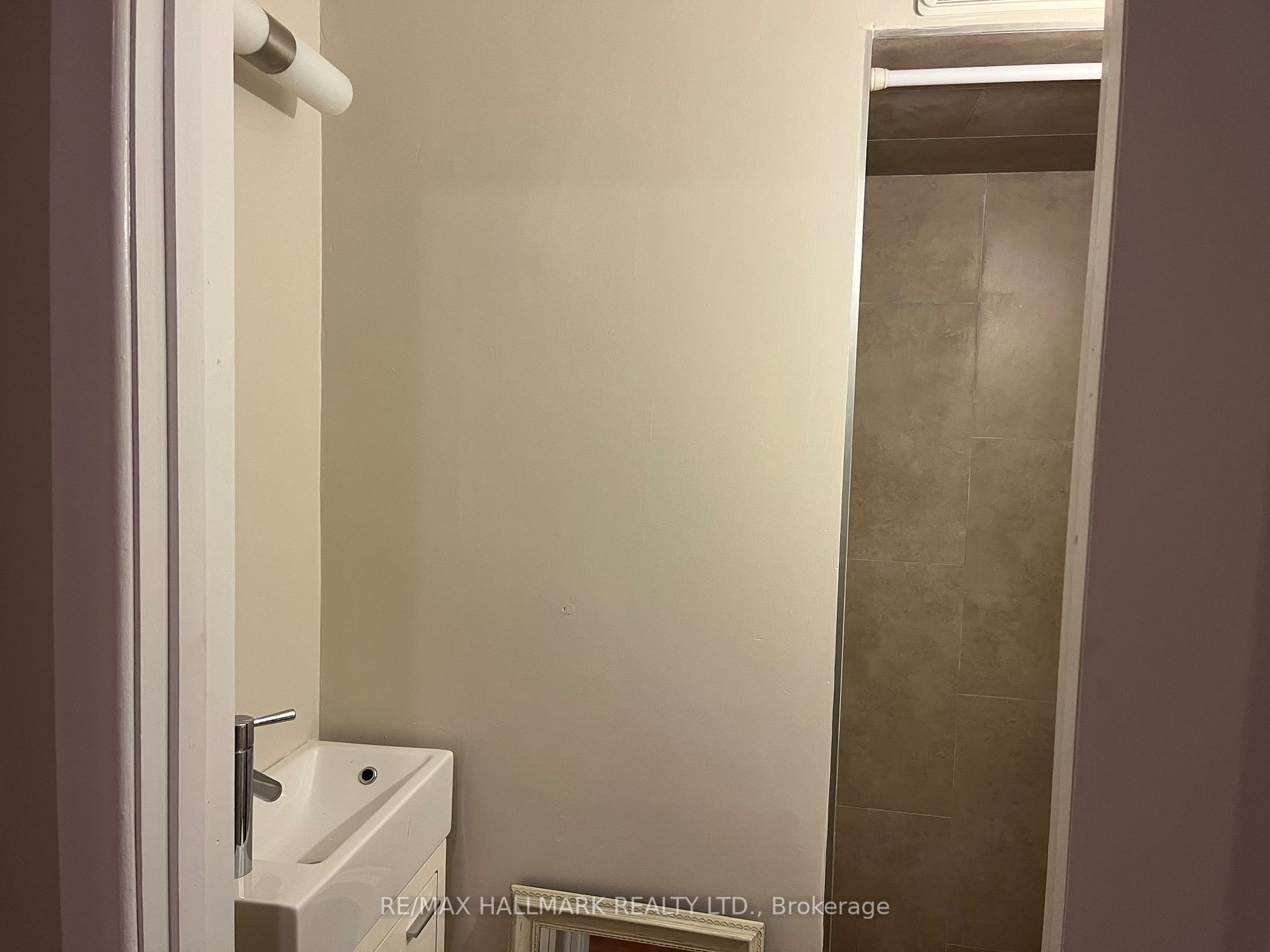 15 Kirk Dr Property Photo 2