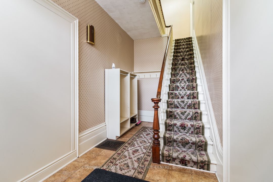 457 D'arcy St Property Photo 12